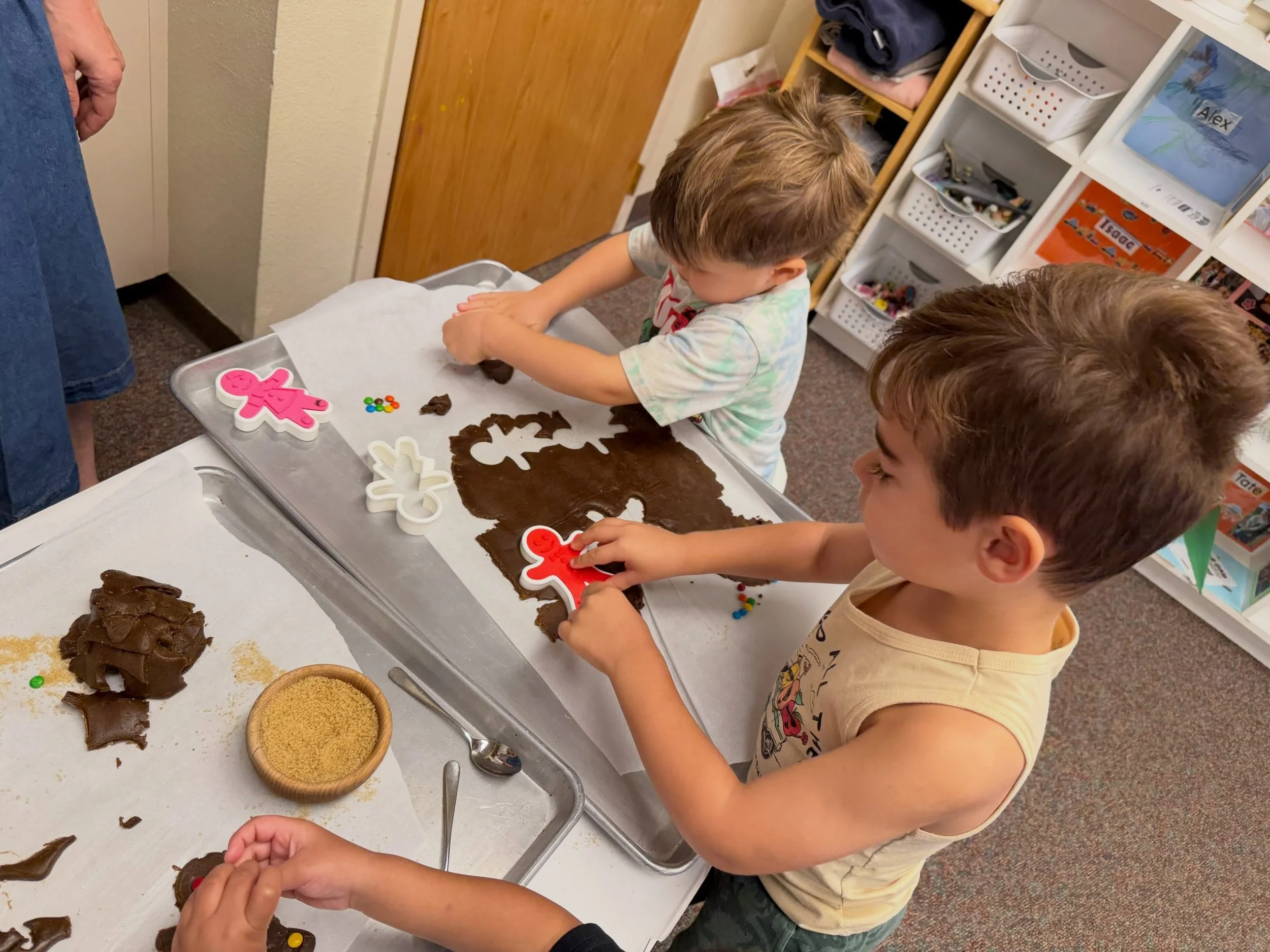 The otters class made their gingerbread cookies for the hunt tomorrow. #ucnskids