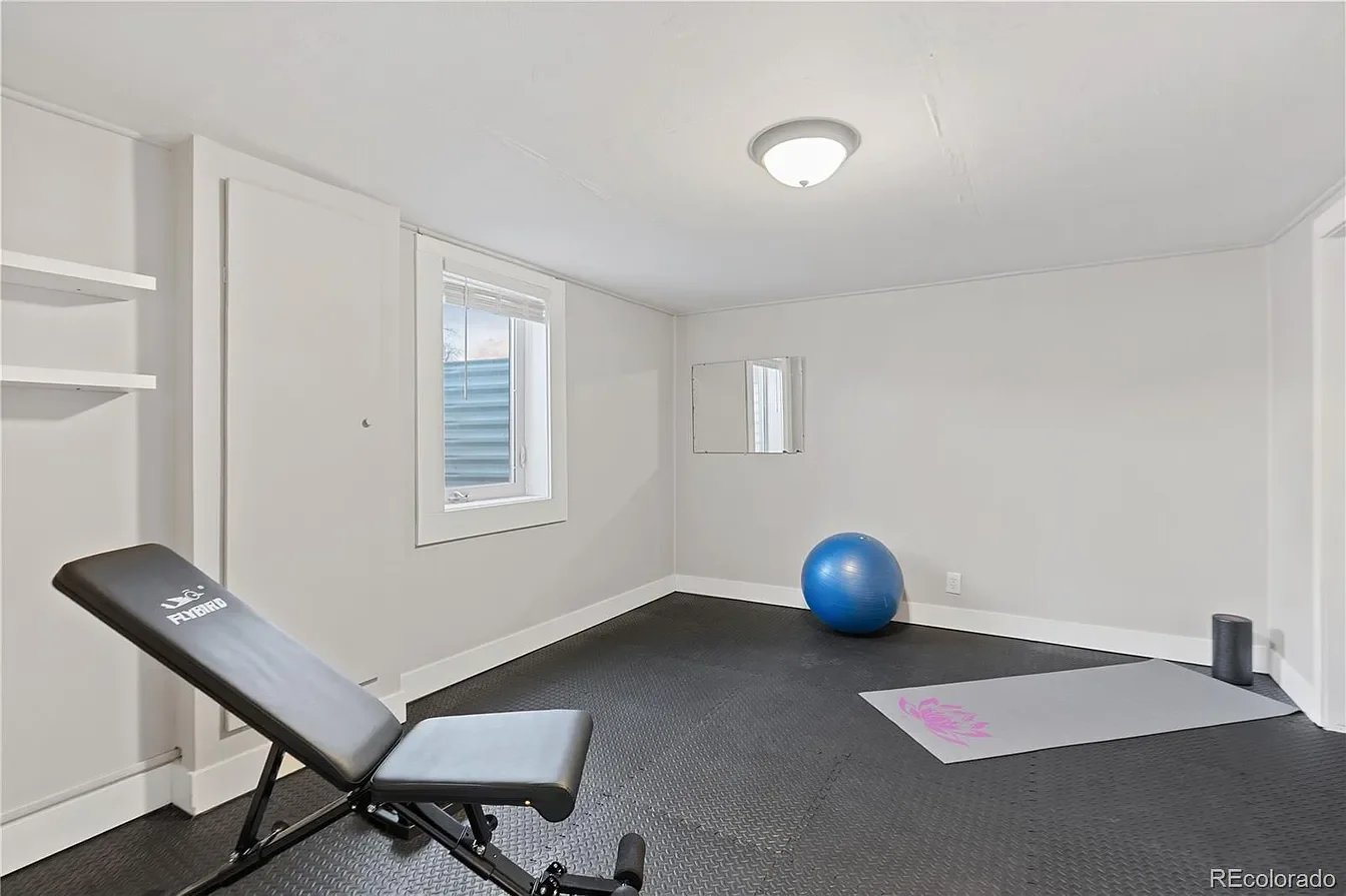 Egress 2 Peakview Ave.WEBP