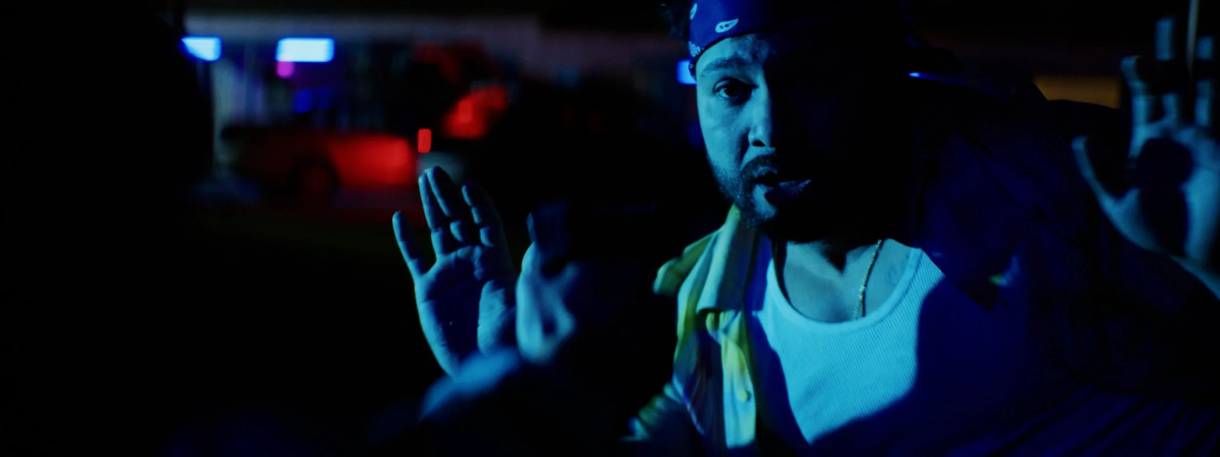 babymoon (2160p).00_09_46_06.Still037.jpg