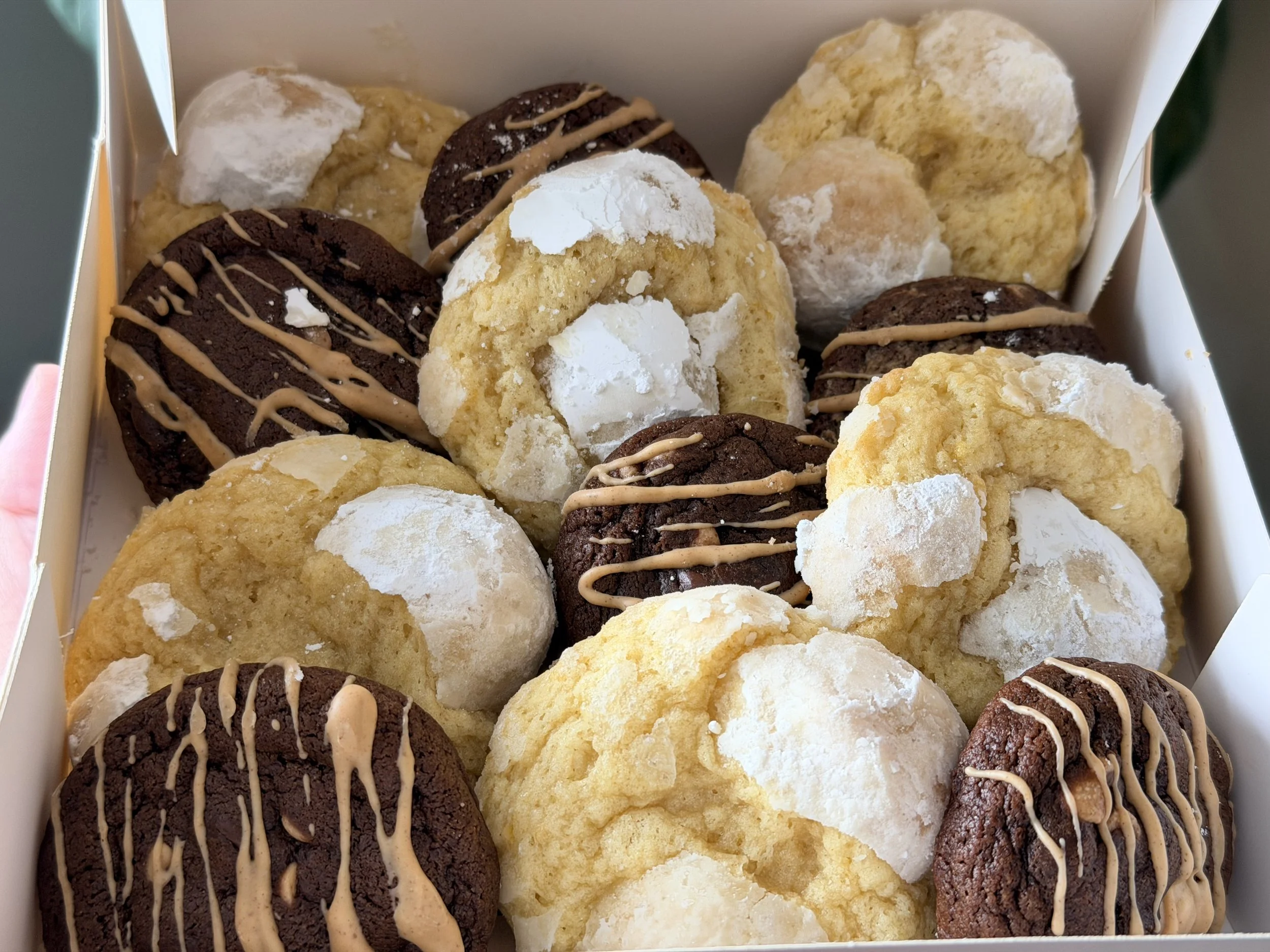 1 dozen Ouncer cookies