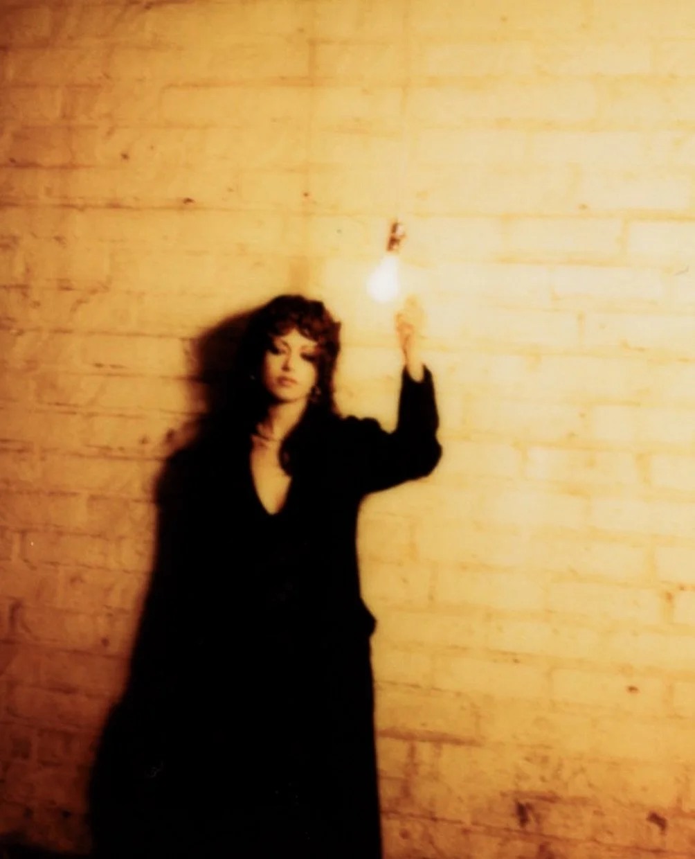 Violet Grohl on set of her new music video Cool Buzz shot on Polaroid. 

Music video directed by the talented @clear_image 

Thank you for bringing me on @emilyraysimon