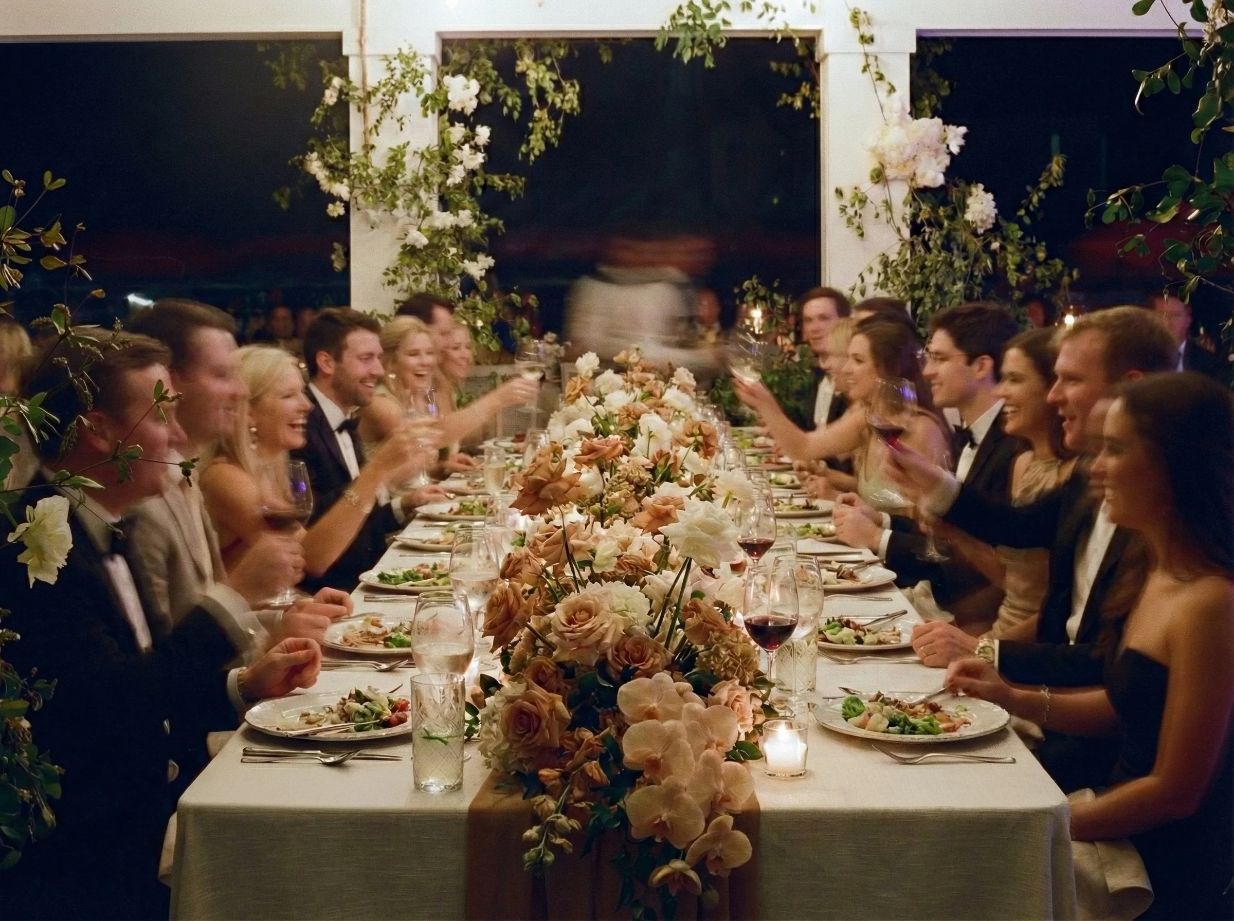 Lumiere and Grain Wedding Photography Al Fresco Wedding Reception Tuscany