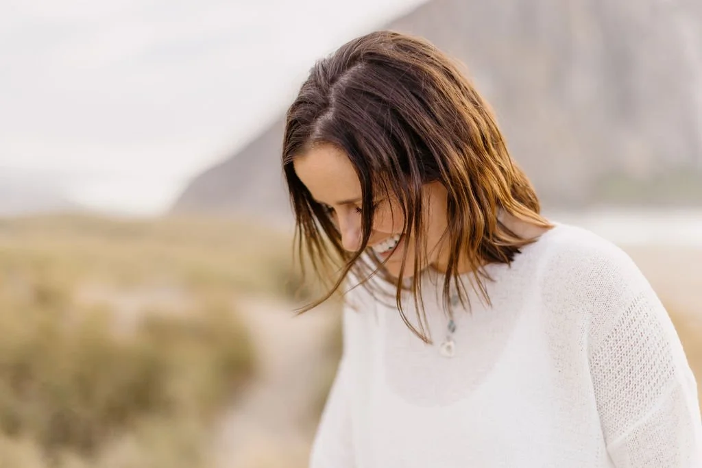 Over 8 weeks, Kate helps you interrupt old patterns, break habits that aren't serving you, and actually achieve goals that once felt impossible.