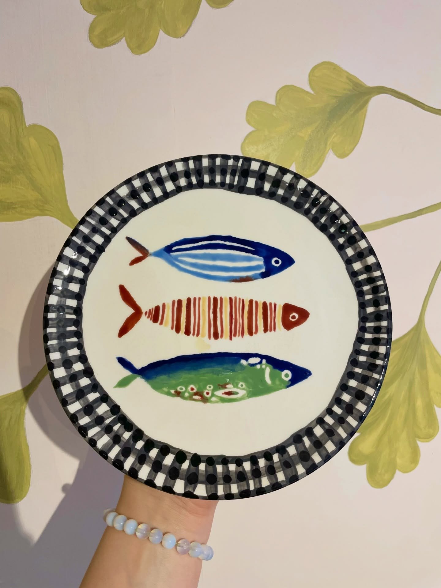 🚨KILN HAUL!!🚨
So many beautiful pots if only we could take photos of every single one&hellip; but here&rsquo;s a just a few! ⬇️

Thank you for such a vibrant half term!!
Just a reminder that we will now be CLOSED for a short break &amp; to catch up