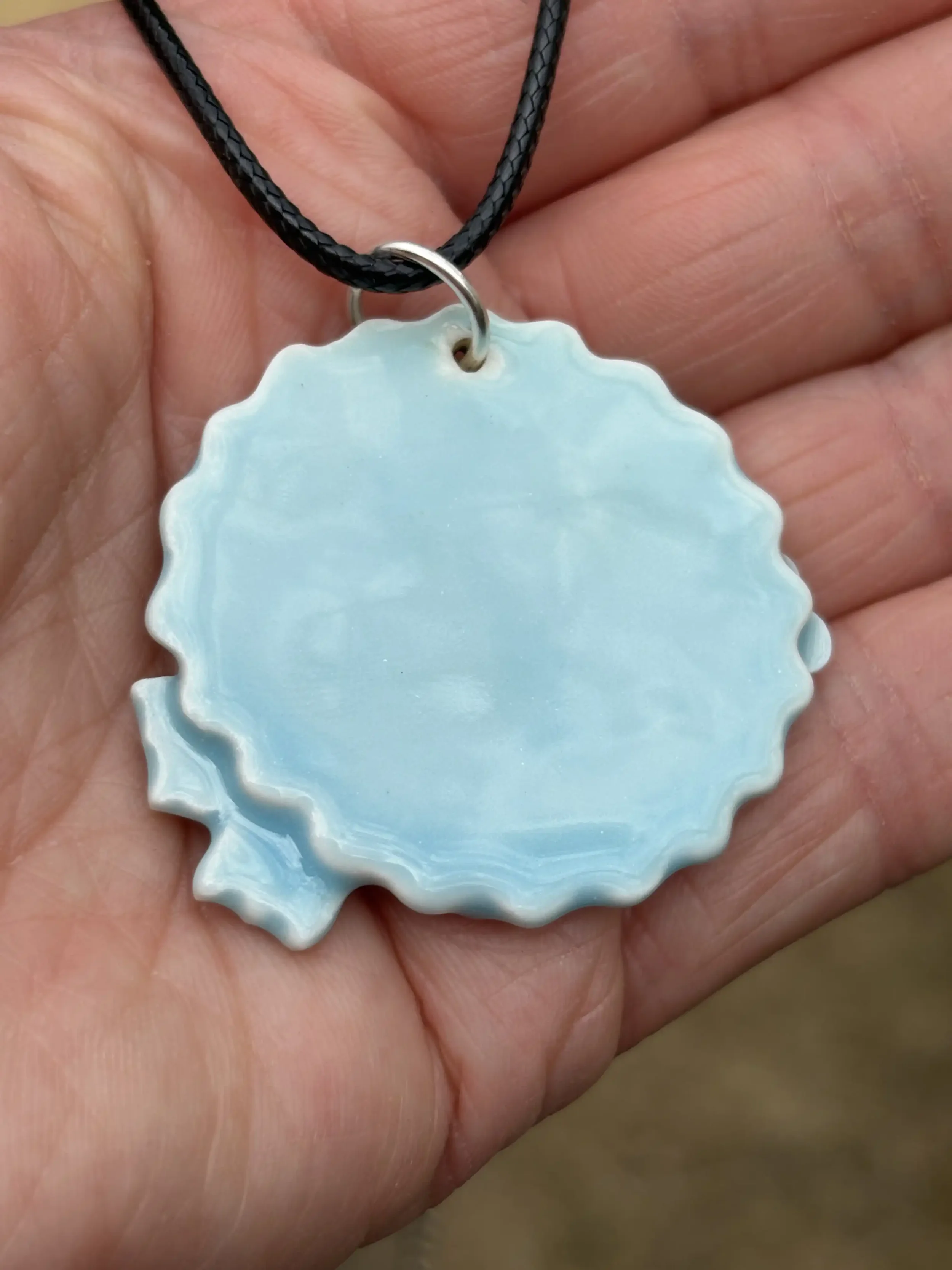 blue pendant back.webp