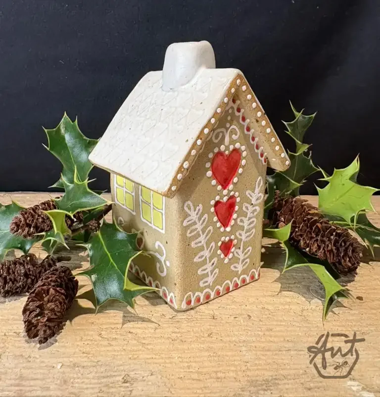 Medium Gingerbread House - Christmas 2025