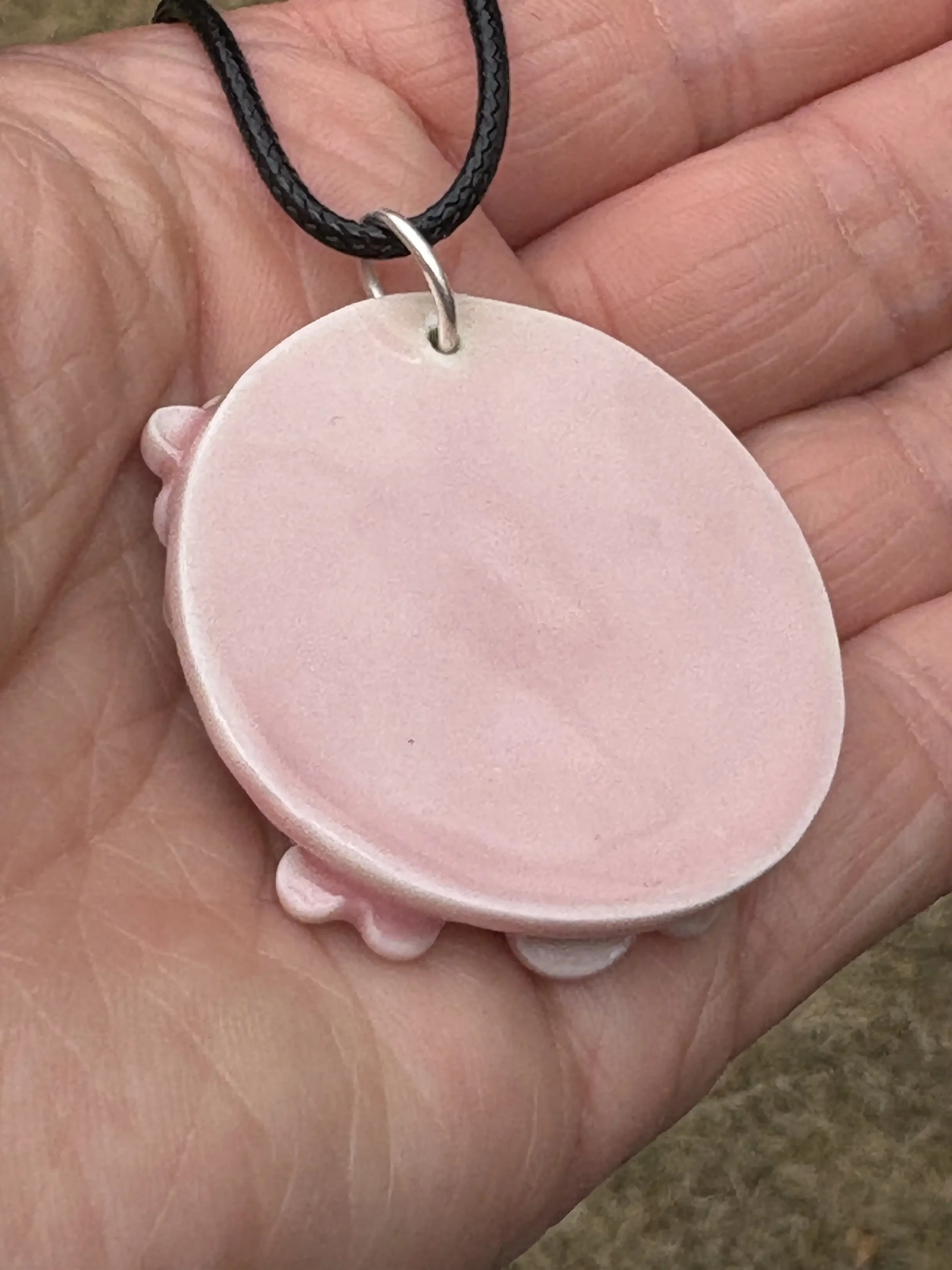 pink pendant back.webp