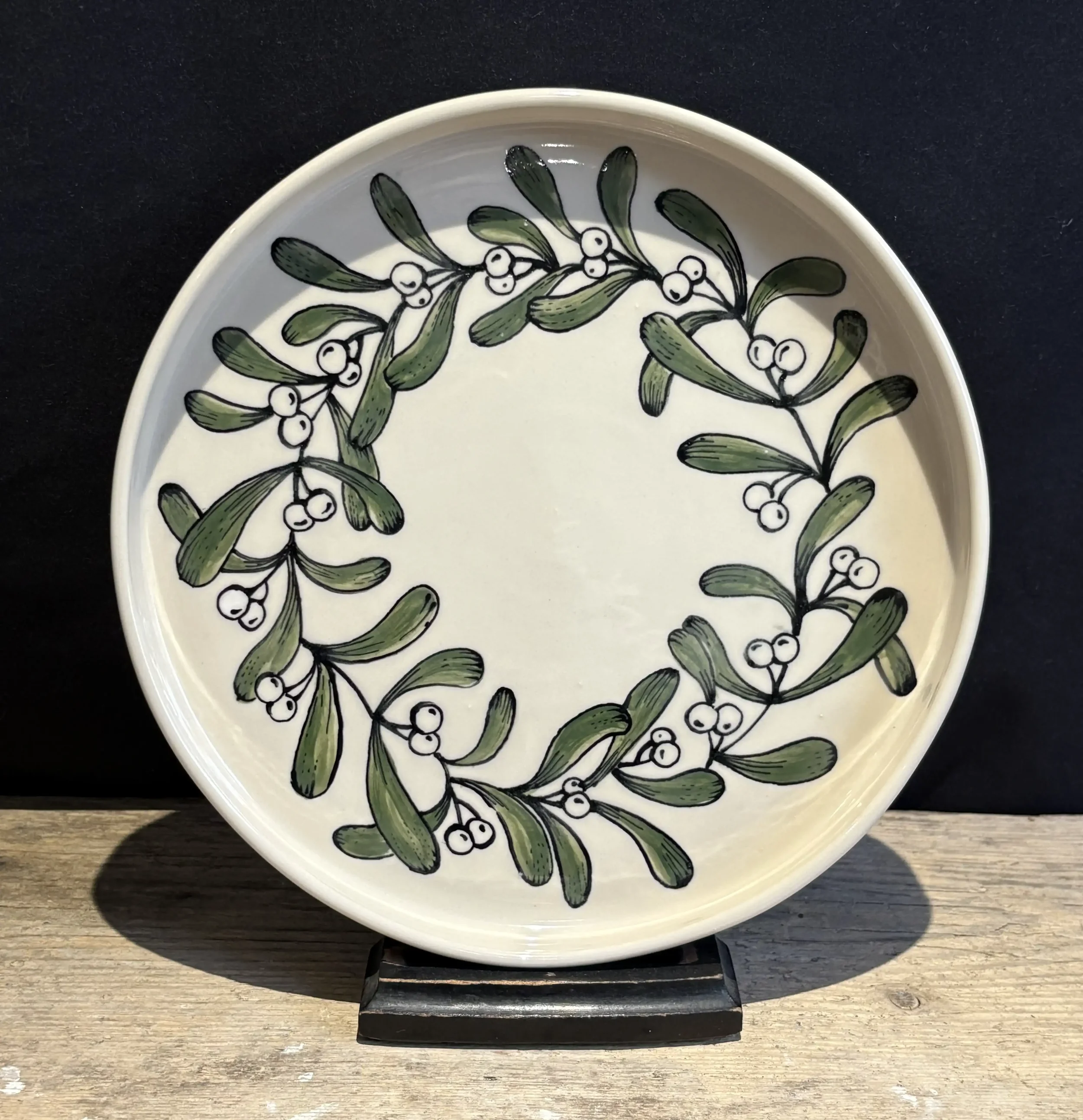 Limited edition mistletoe plate Christmas 2025.