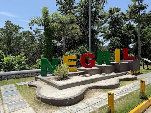 3 Negril 7 mile.jpg