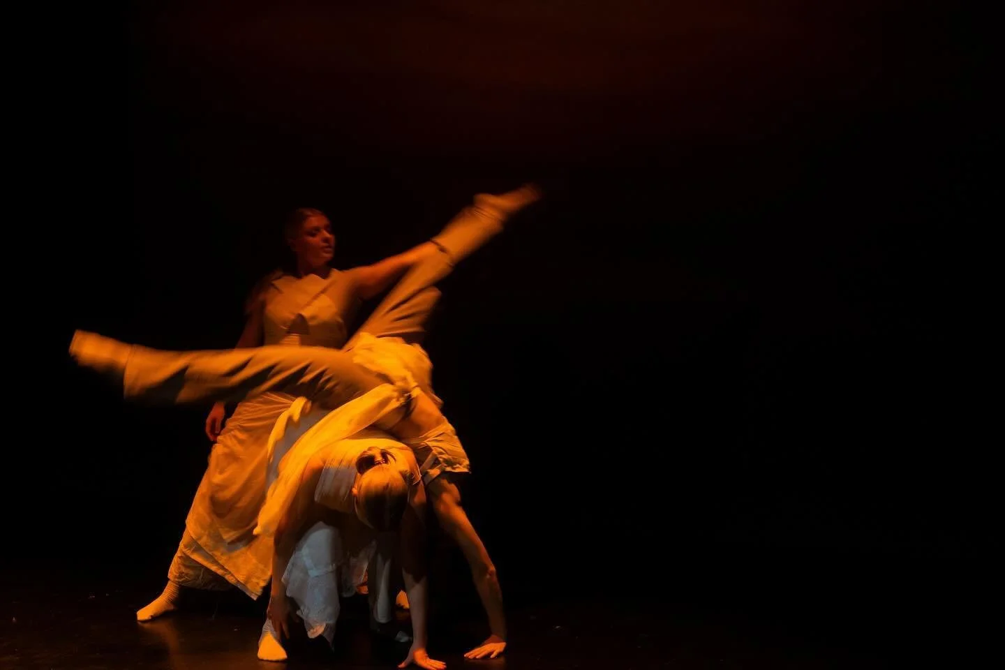 ✨EN&Auml;&Auml; KAKSI ESITYST&Auml; J&Auml;LJELL&Auml;✨

Koe aistikas, puhutteleva ja tunteikas P&auml;&auml;te. N&auml;hd&auml;&auml;n teatteri Sampossa klo 19!

Ke 27.11.
To 28.11. 

Varaa lippusi osoitteesta kulminaatio.kollektiivi@gmail.com tai m