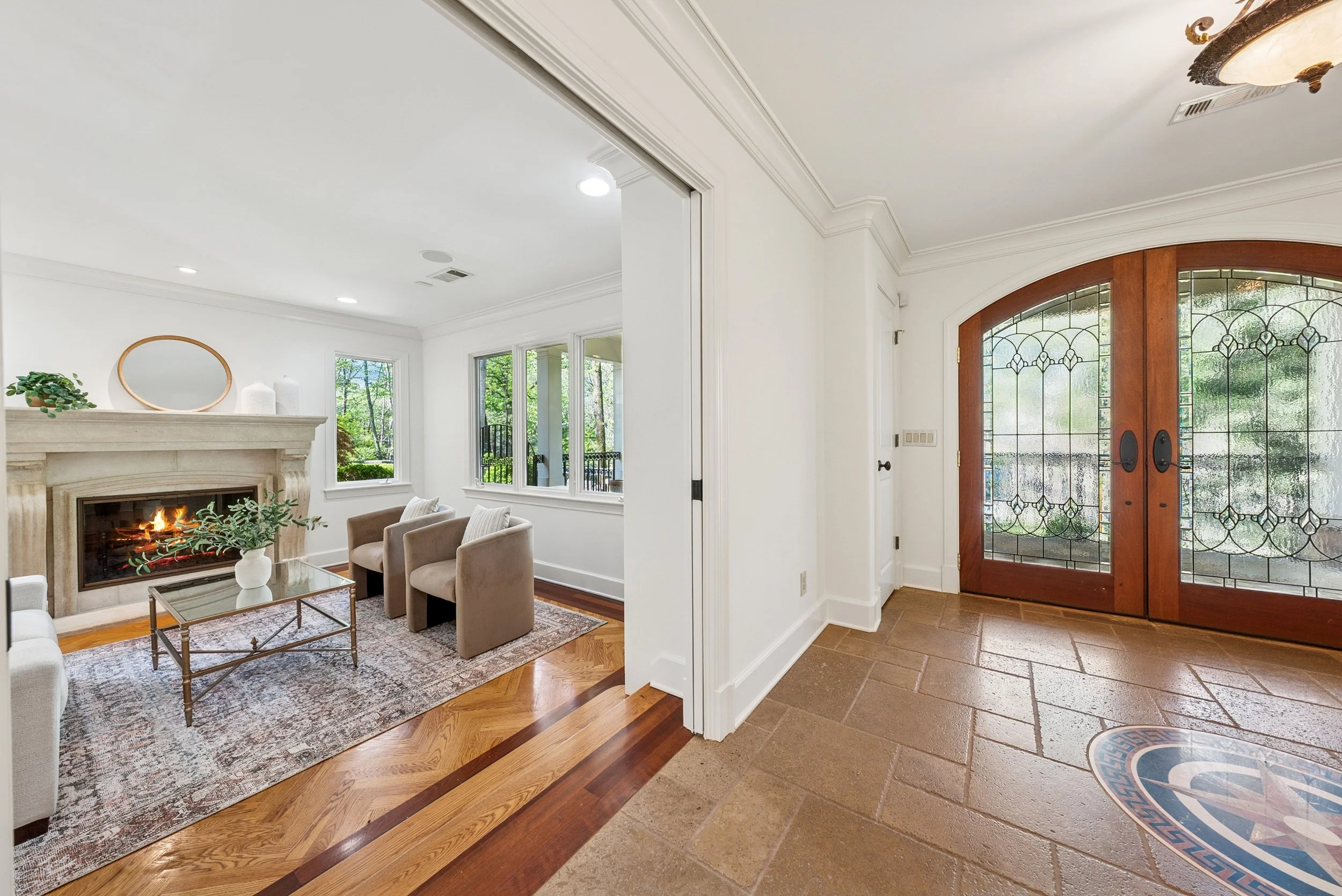 270_005 - knight road april interior.jpg