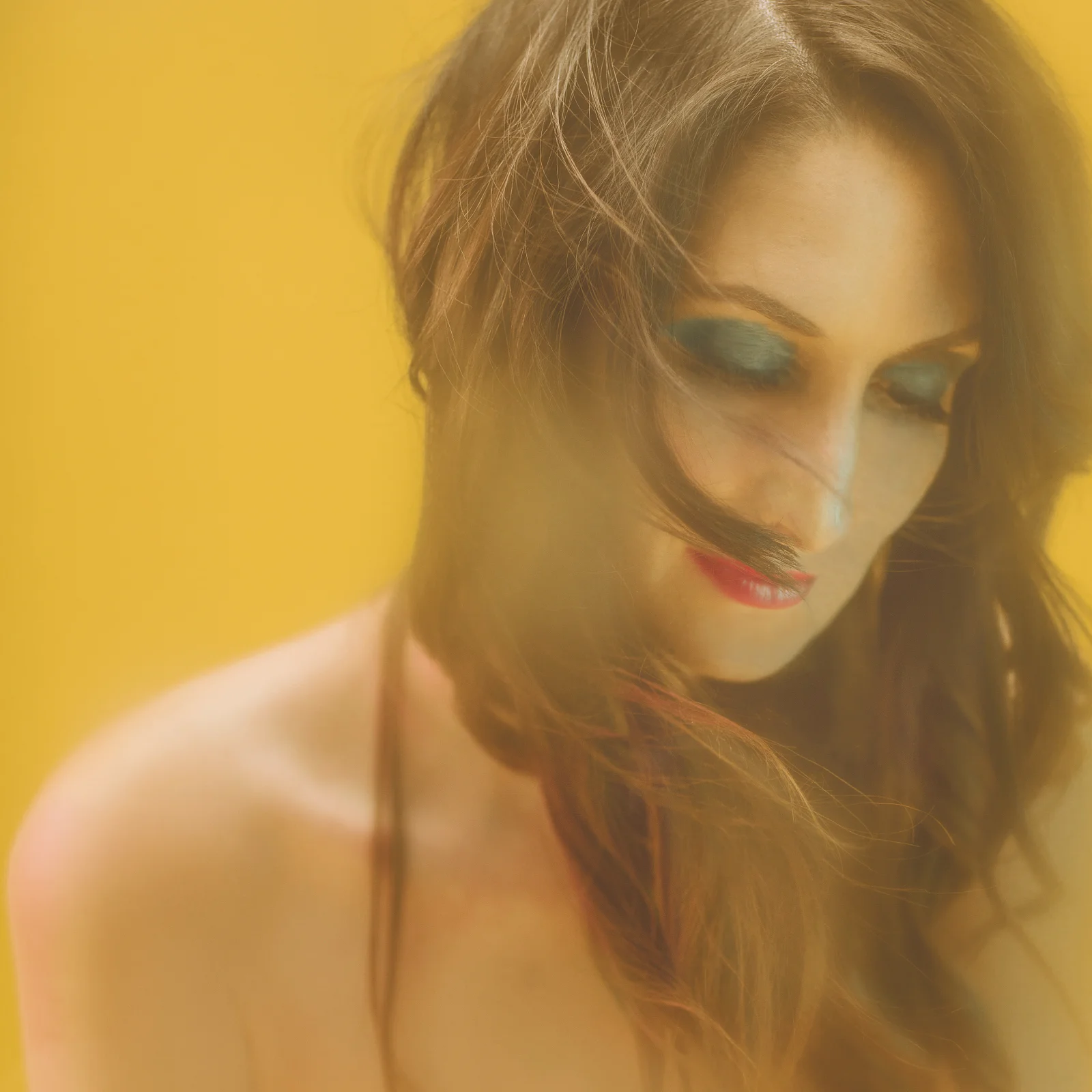 PREMIERE: Maria Taylor Enlists Counting Crows’ Adam Duritz for “Waiting in Line”