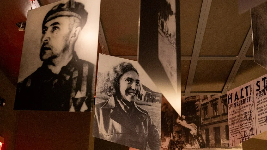 Holocaust_museum-2.jpg