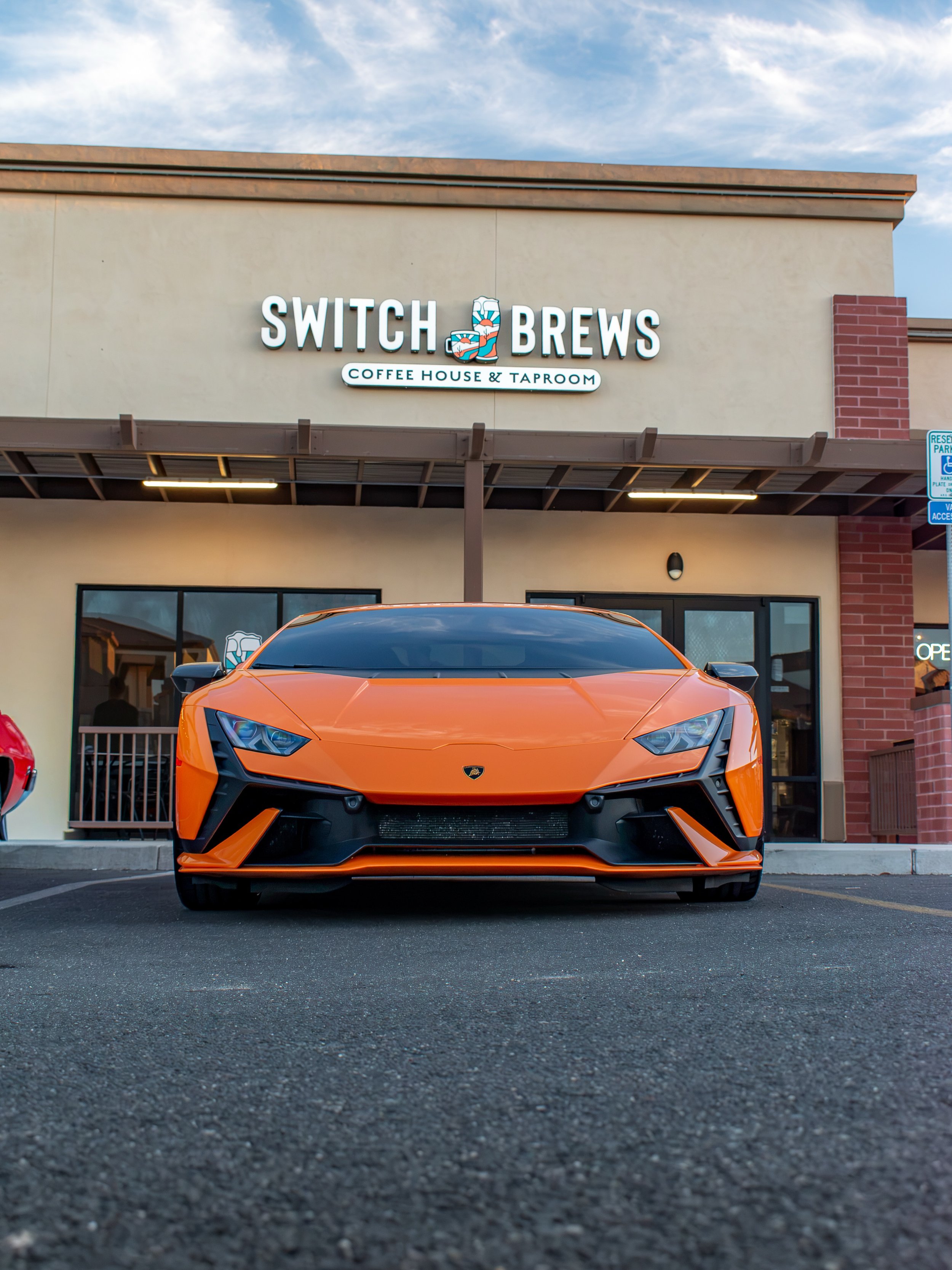 A stunning Laborghini Tecnica was first in line at cars and coffee last month! @switchbrews never fails at bringing out the best of the best for these meets. -
-
-
-
#carsandcoffee
#carphotography
#automotivephotography
#carsandcoffee
#arizonacars