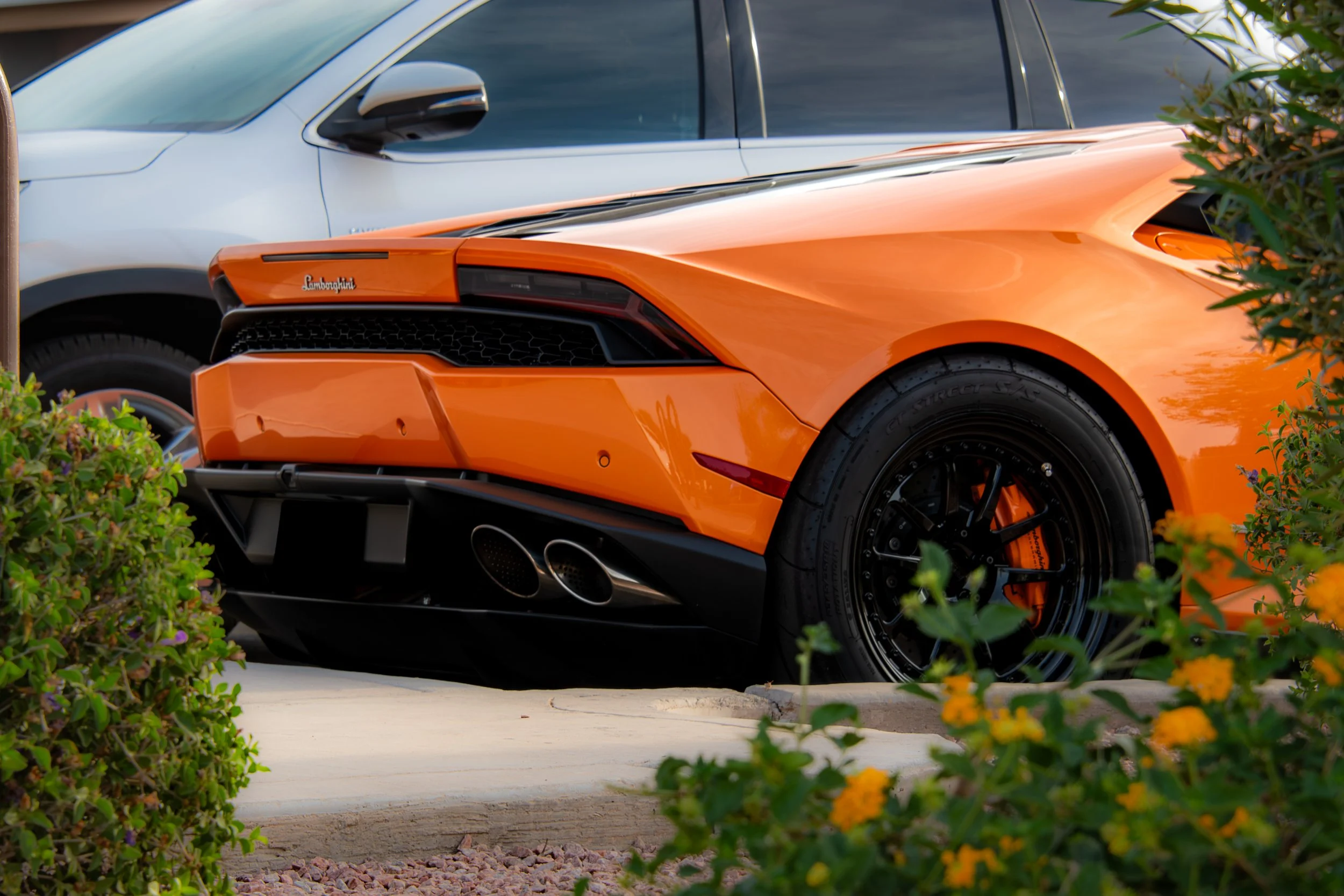 Orange Lamborghini Huracan-3.jpg