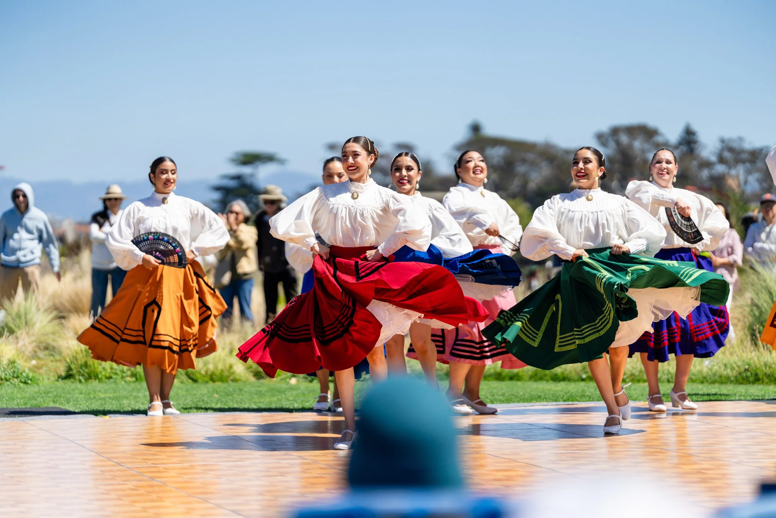 Some wonderful moments from our participation in the @worldartswest Festival 2026 at Presidio Tunnel tops in San Francisco!

It was a beautiful experience, and we&rsquo;re so grateful for the invitation to share our love of folkl&oacute;rico. ❤️

Tha