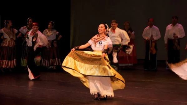 2009-SF-EDF-Plaza-Guadalajara-600x338.jpg