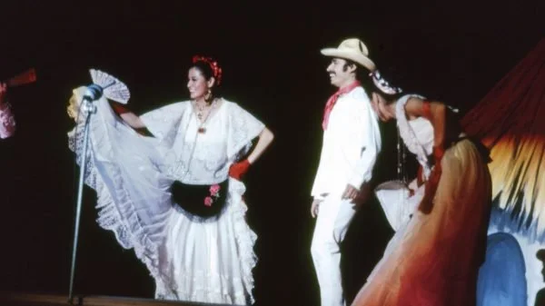1972-LL-Dec-600x337.jpg