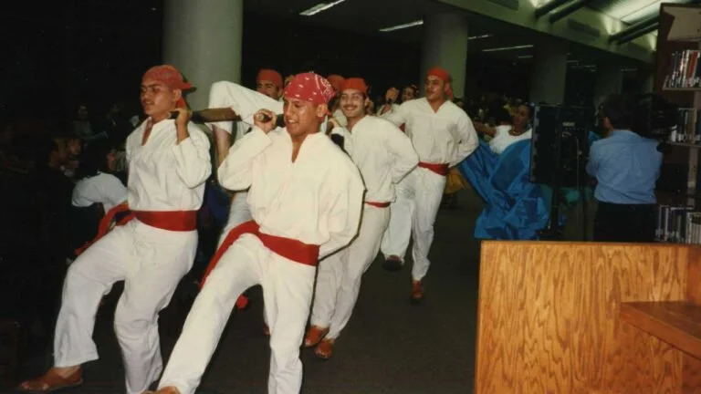 1990s-Evergreen-Muertos-show-5-768x432.jpg