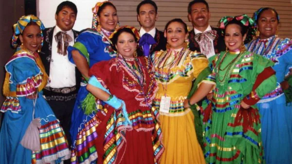 2006-October-group-shot-600x338.jpg