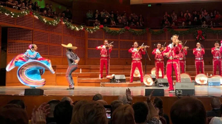 2019-Merry-achi-Xmas-with-Sol-de-Mexico-768x432.jpg
