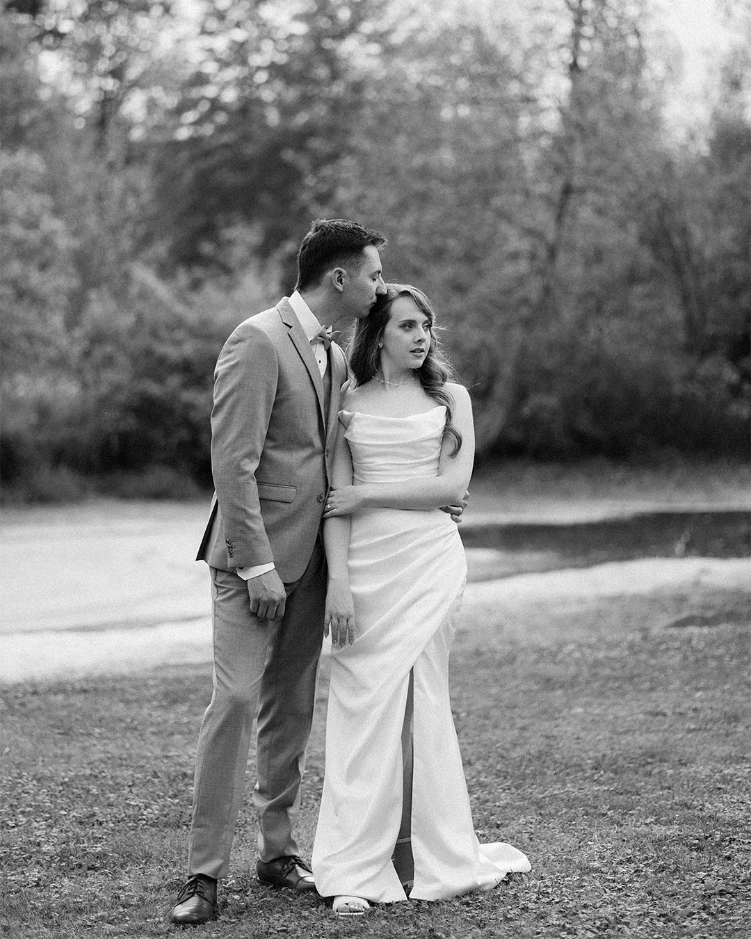 Heather &amp; Jarods wedding: a scene out of a Lana Del Rey song. 

Vendors:
Venue: @succopweddings 
Hair: @primacapellisalon 
Make up: @primacapellisalon 
Catering: @medurescatering 
DJ: @premierweddingdjs_pgh 

#wedding #vintagewedding #oldmoneywed