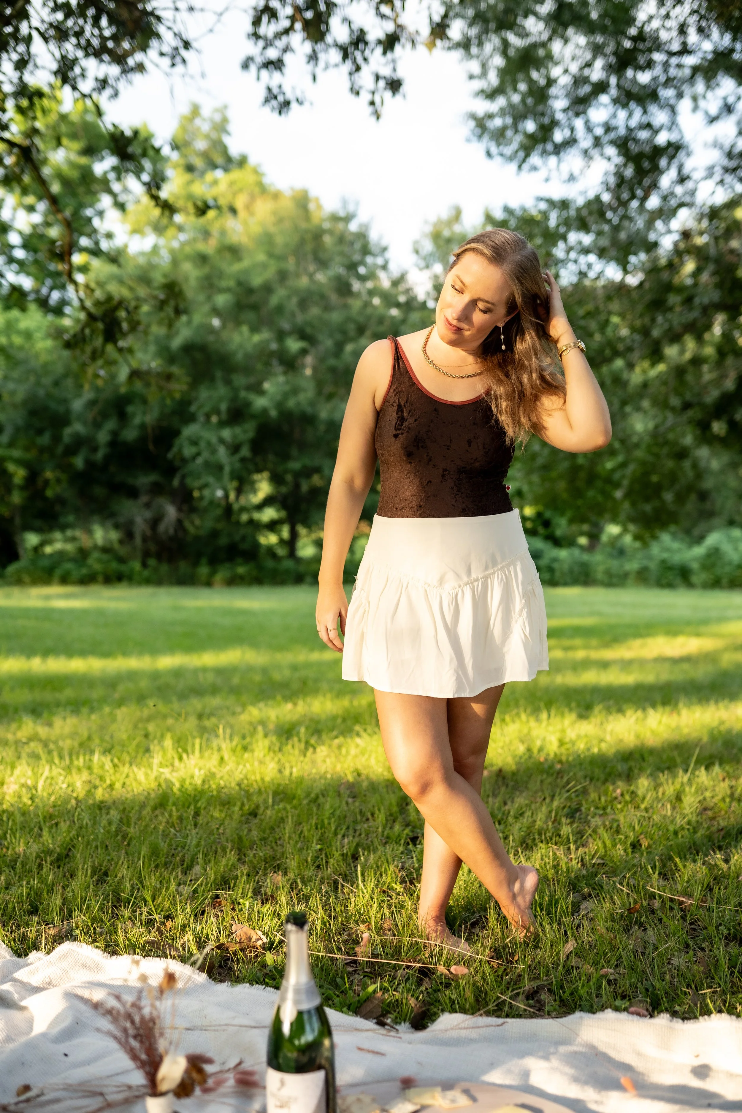 White tiered mini skirt.