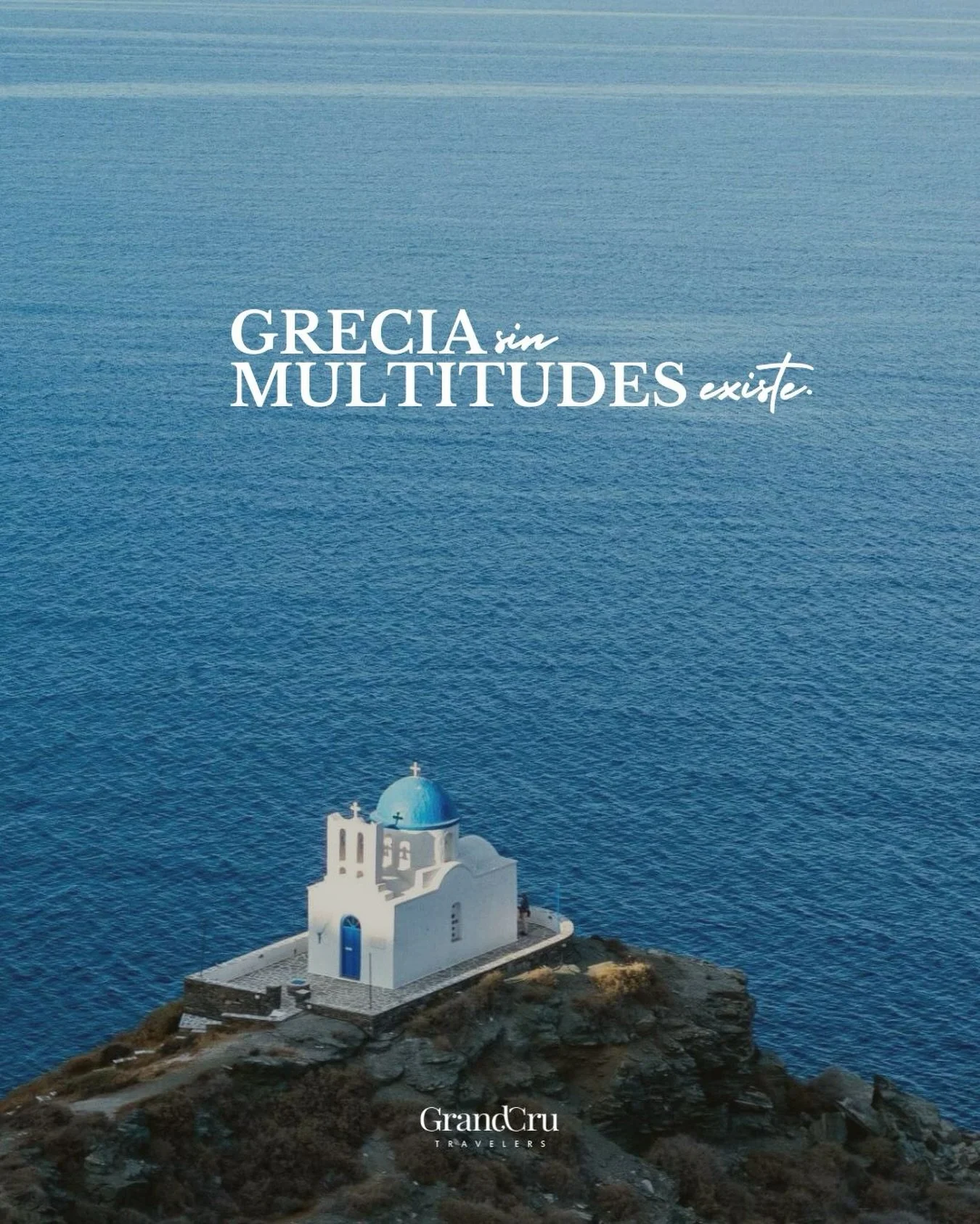 Santorini es preciosa. Pero hay otra Grecia &mdash; la que no sale en todas las fotos. 

Islas donde el verano todav&iacute;a huele a tomillo y sal, donde los barcos llegan pocos y se van pronto. 

Algunas que conocemos bien: 

&bull; Folegandros
Aca