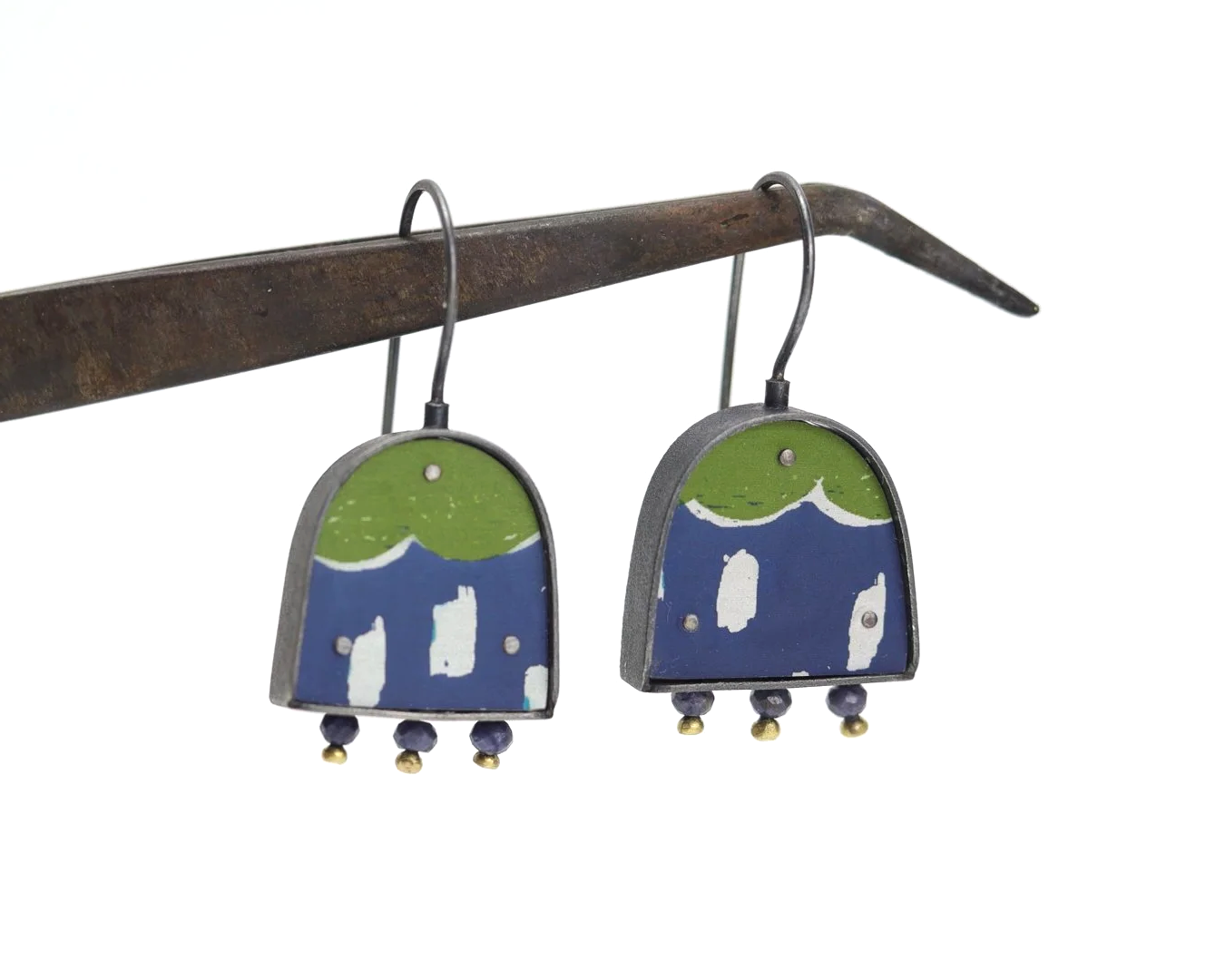 Arch Framed Drops - sapphires
