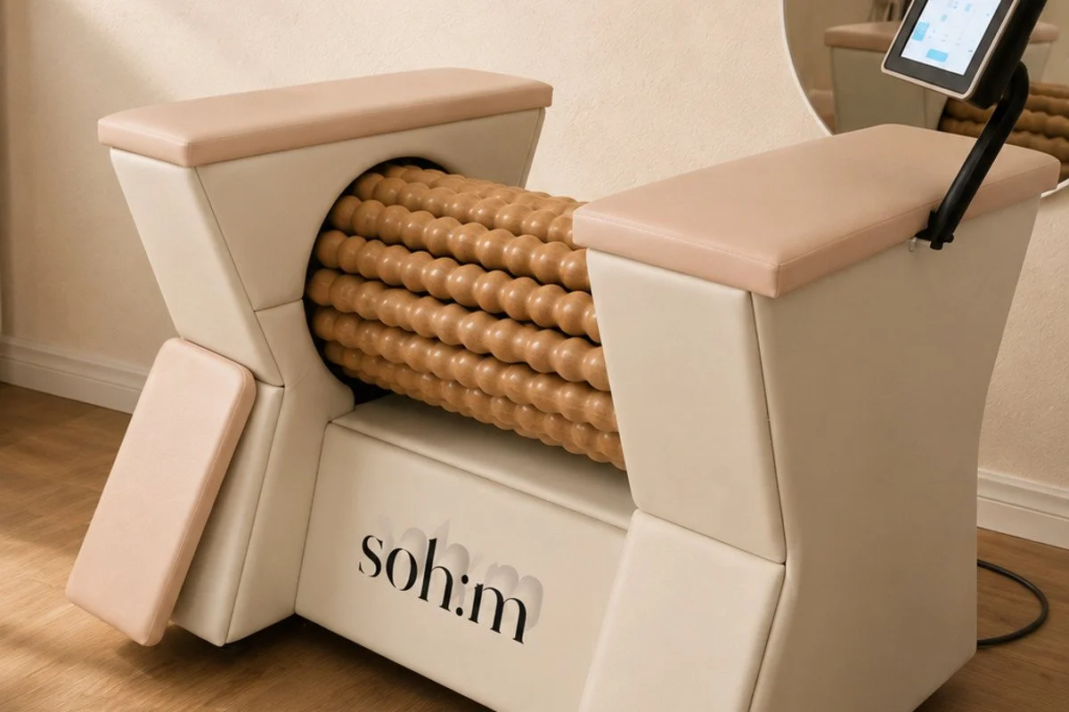 Infrared lymphatic body roller machine for detox and circulation at soh:m Toronto