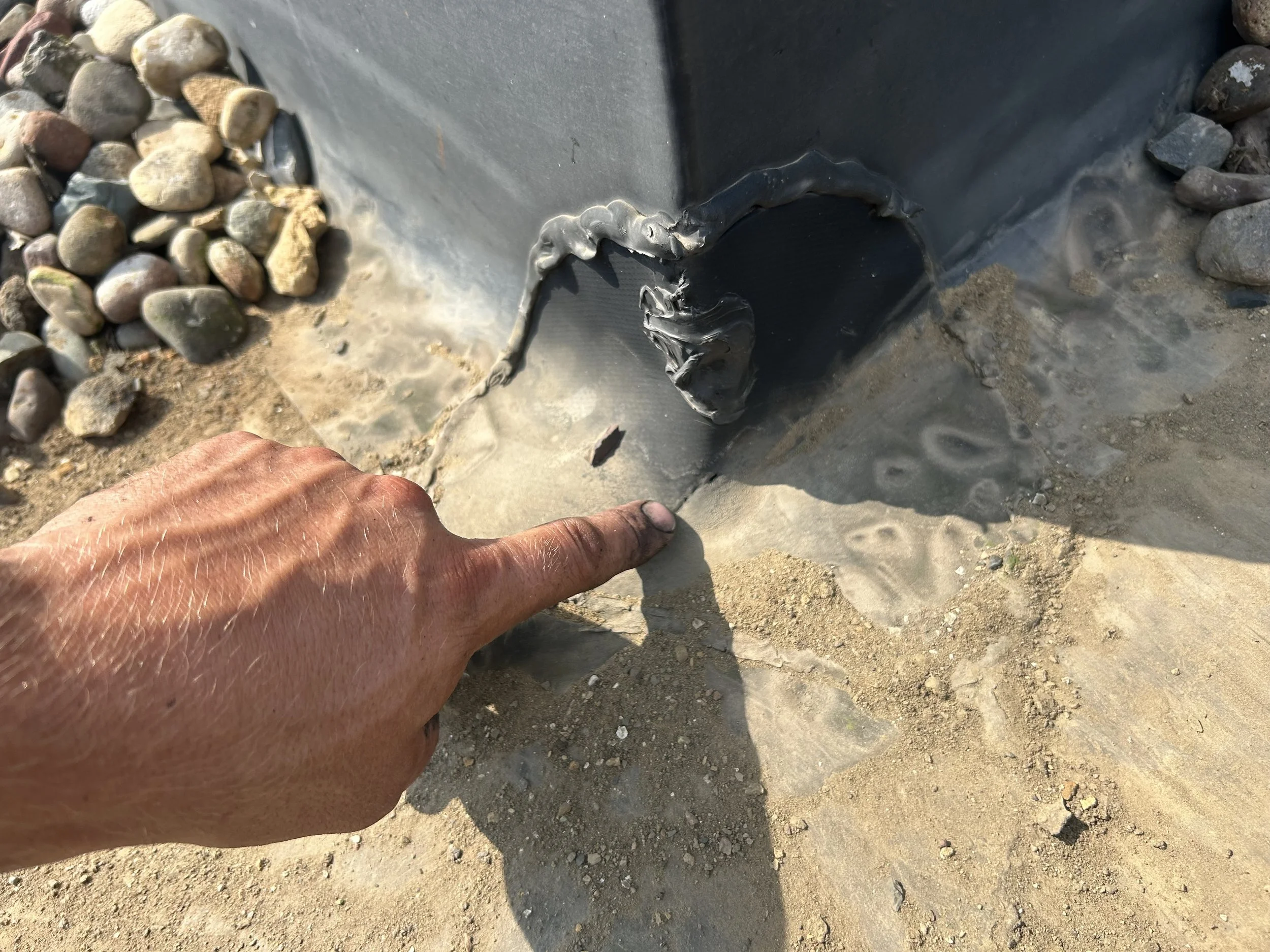 Epdm Hole Corner.jpeg