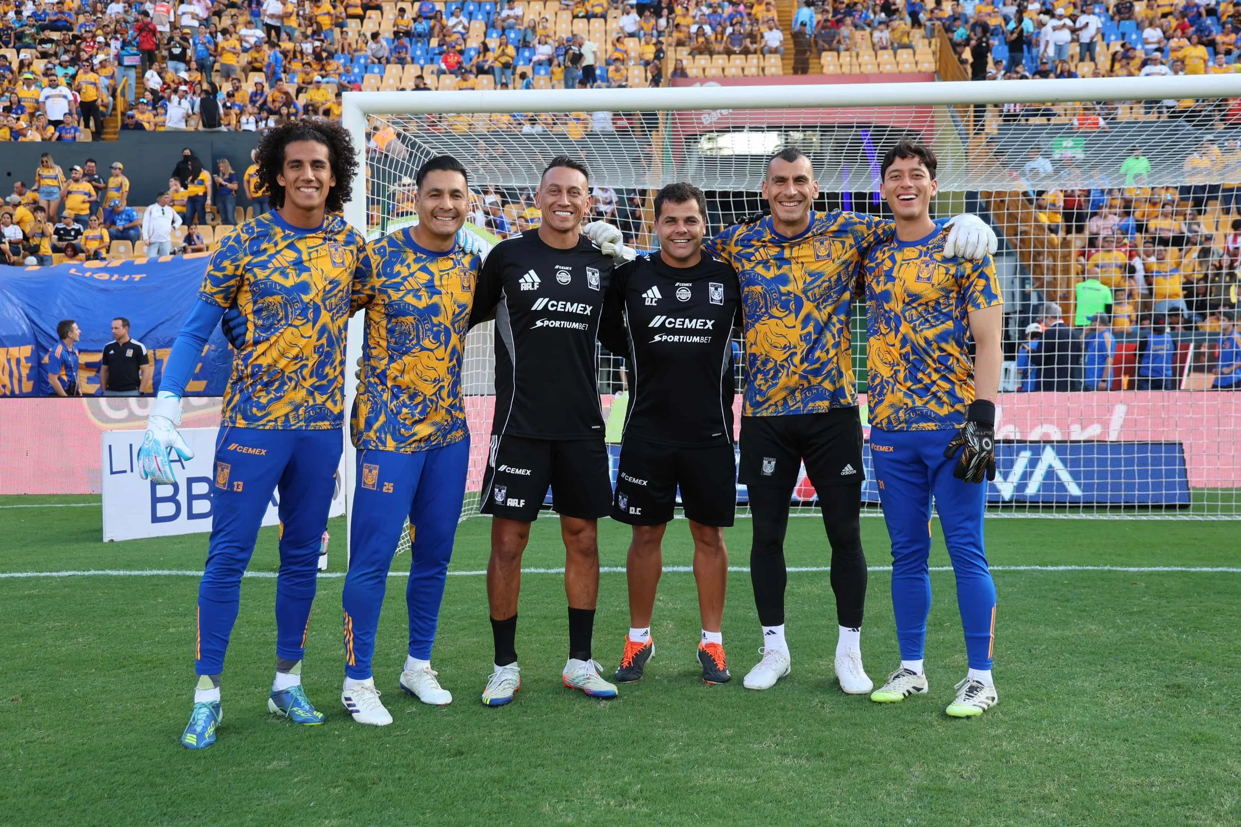 PORTEROS - TIGRES UANL