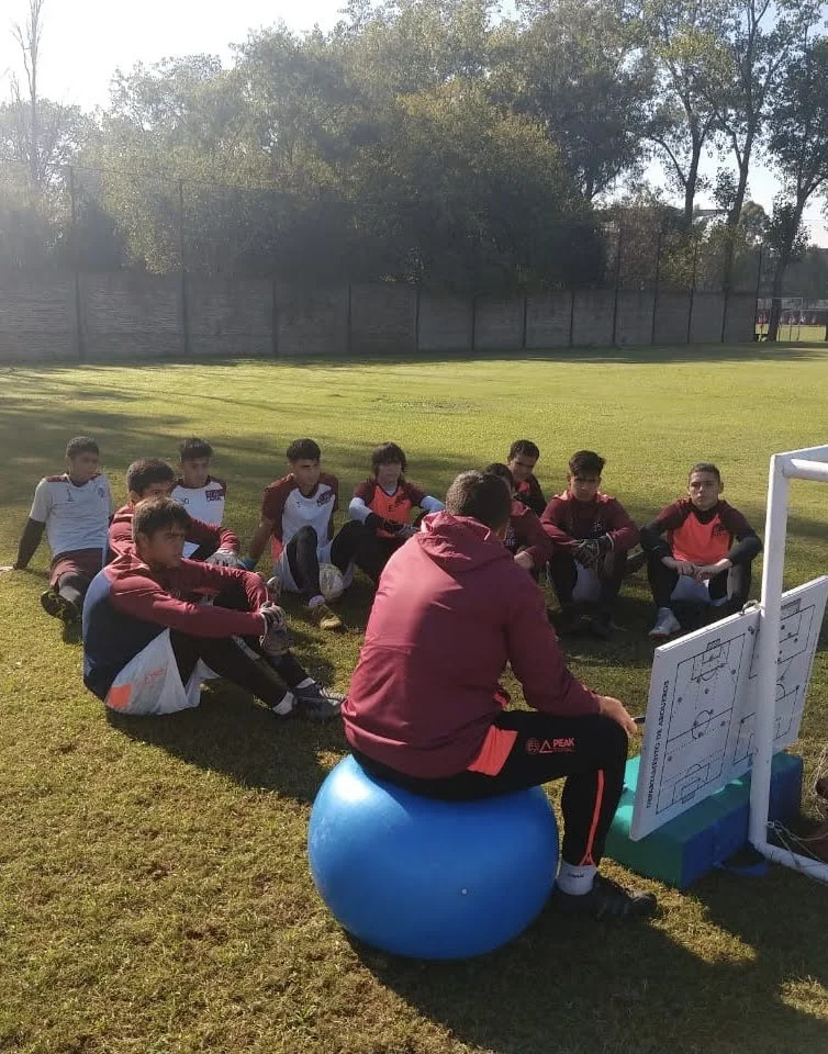 DIVISIONES INFERIORES - C.A.LANUS