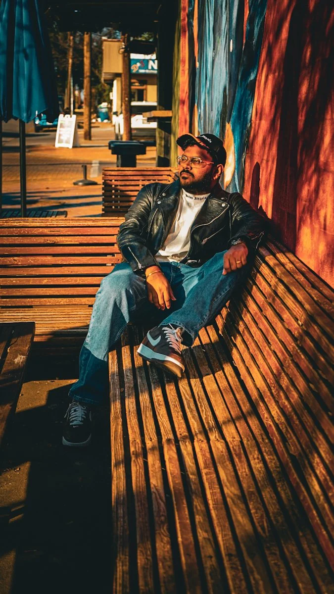 Soft light, natural movement, and real emotion come together in lifestyle portrait sessions designed to feel effortless and genuine. These sessions embrace imperfect, beautiful moments—creating imagery that feels organic, artistic, and deeply persona