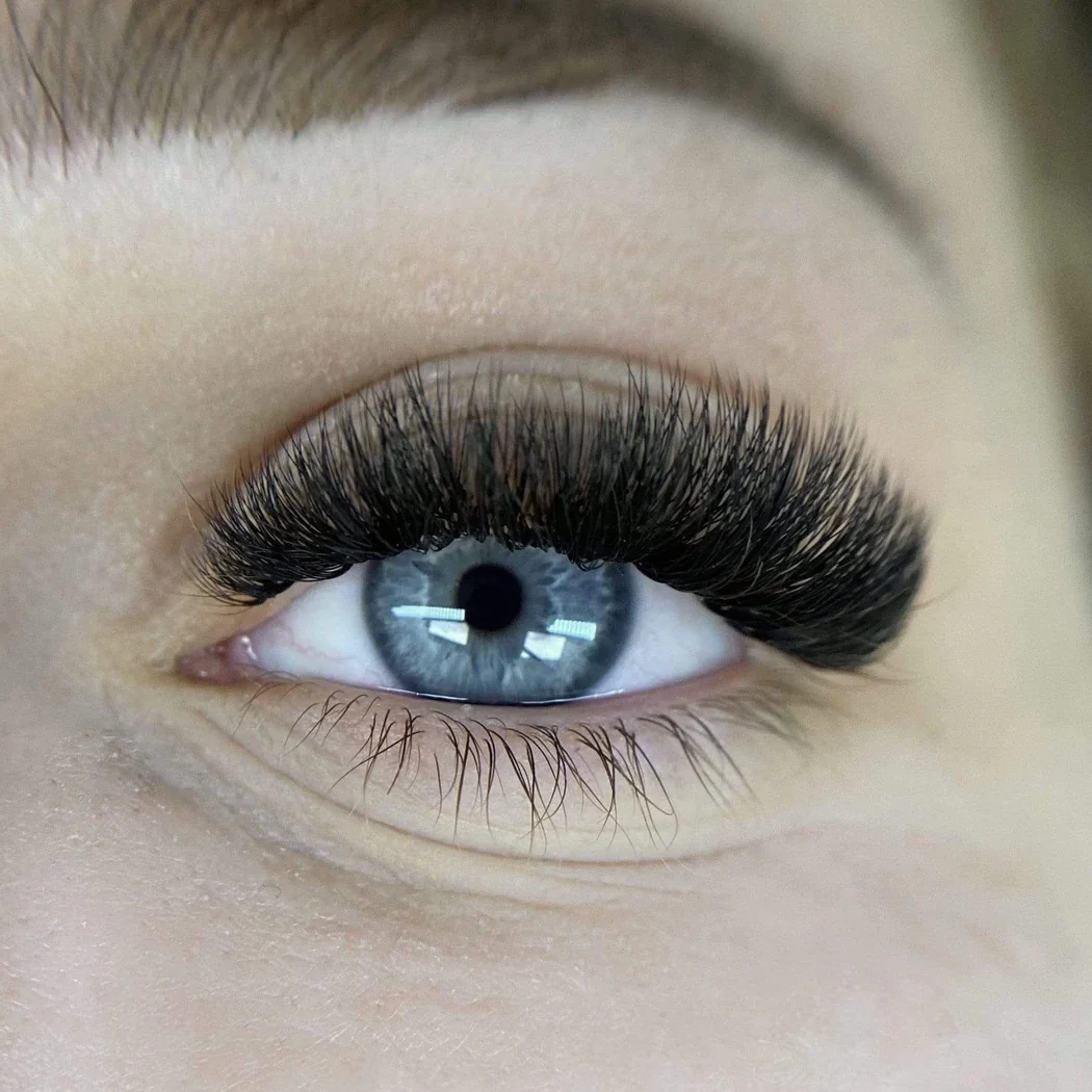 One Full Set of Mega 9D Volume Eyelash Extensions (Thai, Russian, or Sunflower)
