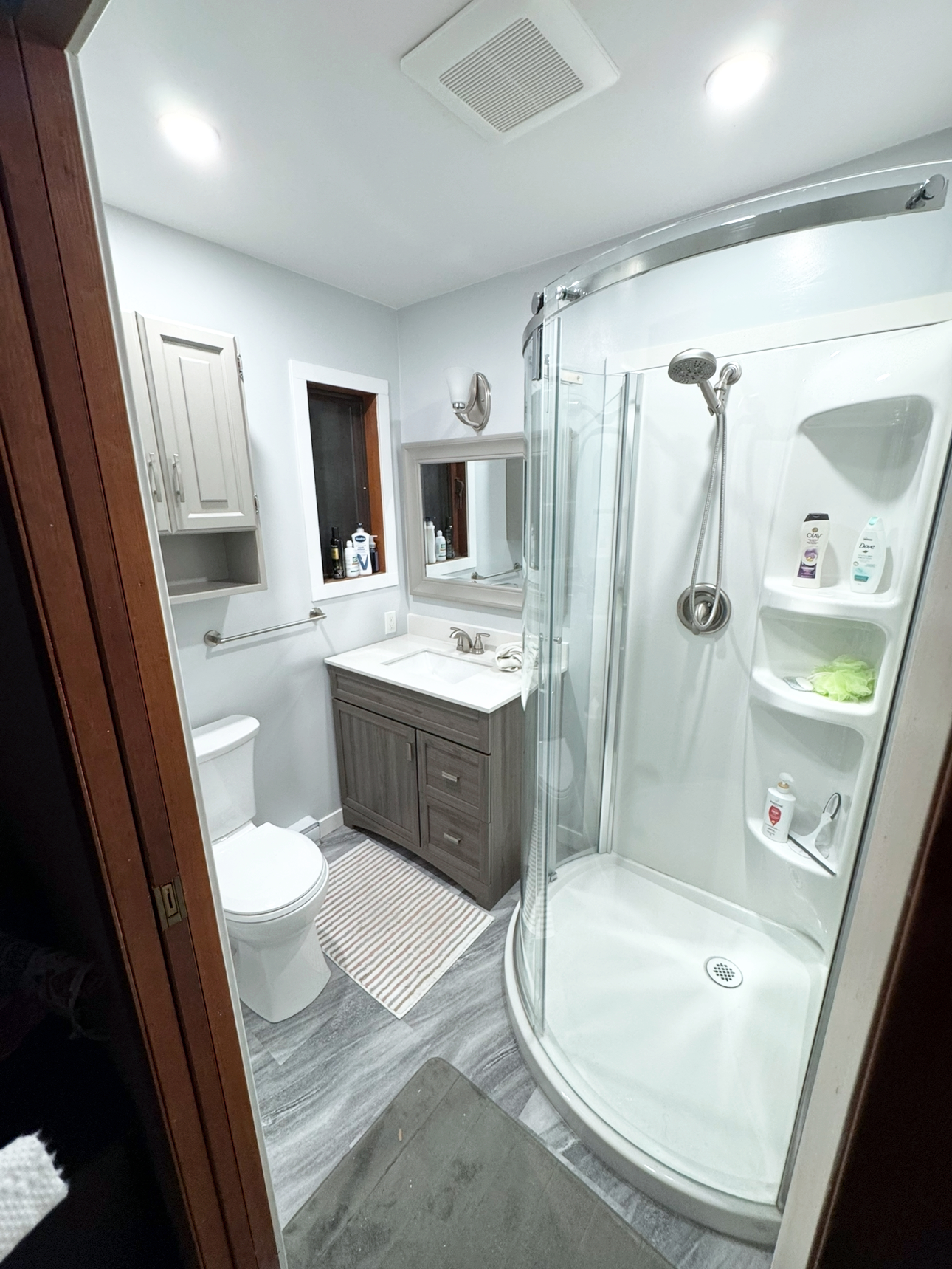 Dated Cruise En suite Bathroom  - After
