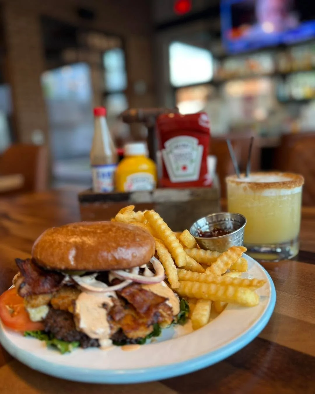 🍔⏰ THE COUNTDOWN IS ON! ⏰🍔

Only ONE WEEK LEFT to get your hands on our October Burger of the Month! 🍂🔥

🧀 THE CHEESE CURD SMASH 🧀

We&rsquo;re talking a juicy smashburger piled high with crispy cheese curds, bacon, lettuce, tomato, onion, pick