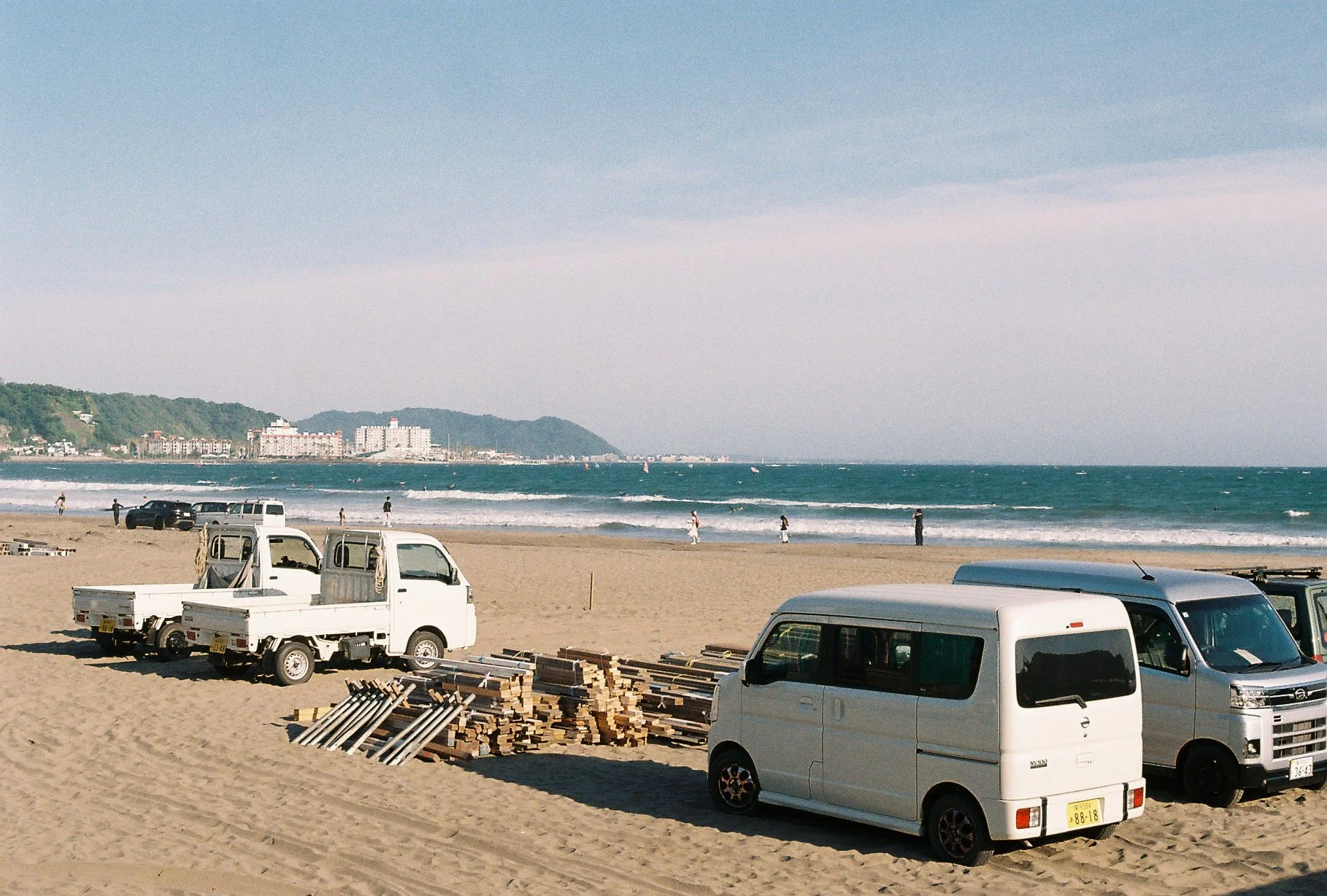 R1-08157-023A.JPG