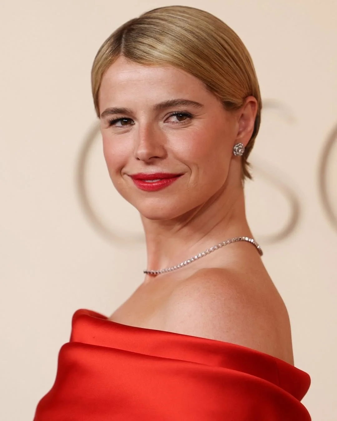 Oscar Winner Jessie Buckley ✨

#JessieBuckley #oscars