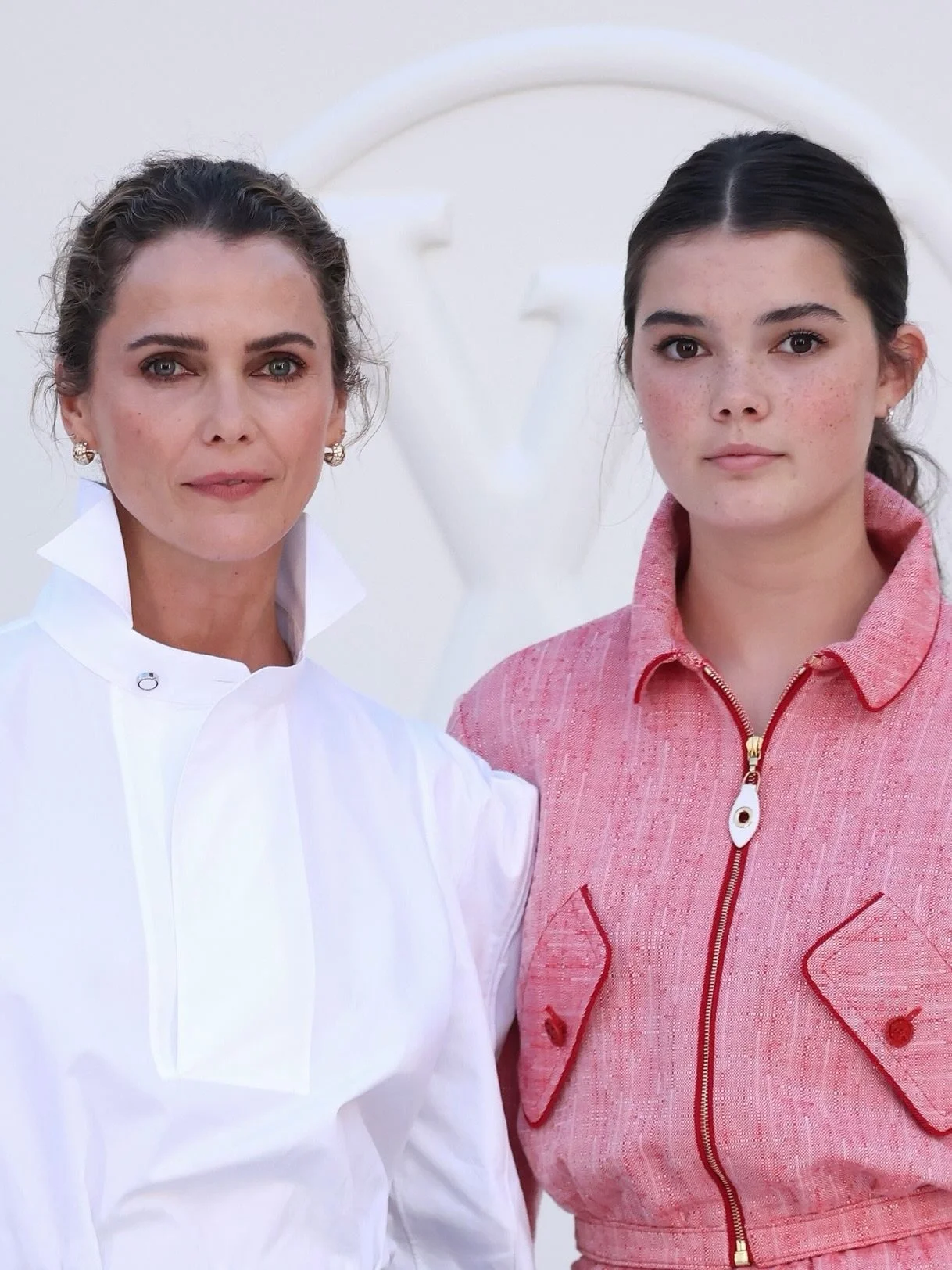 Keri Russell and her beautiful daughter Willa at the Louis Vuitton show in Paris.