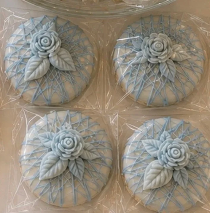 Custom Chocolate-Covered Oreos – 1 Dozen