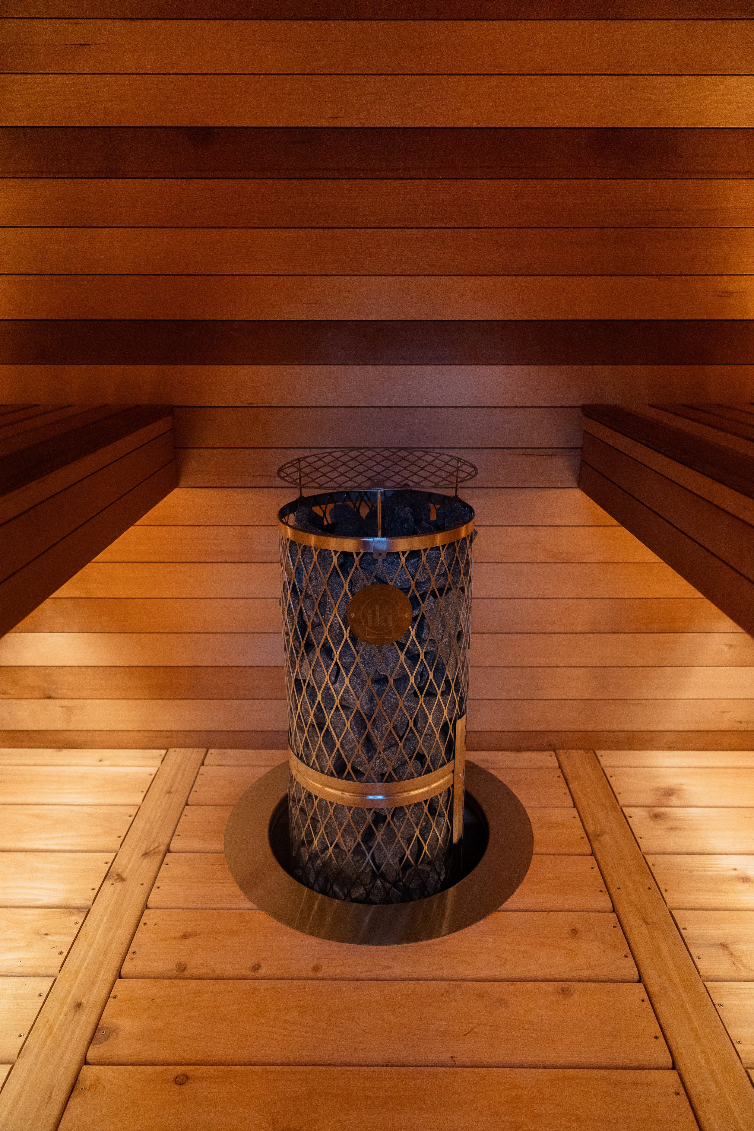 Sauna Build-37.jpg