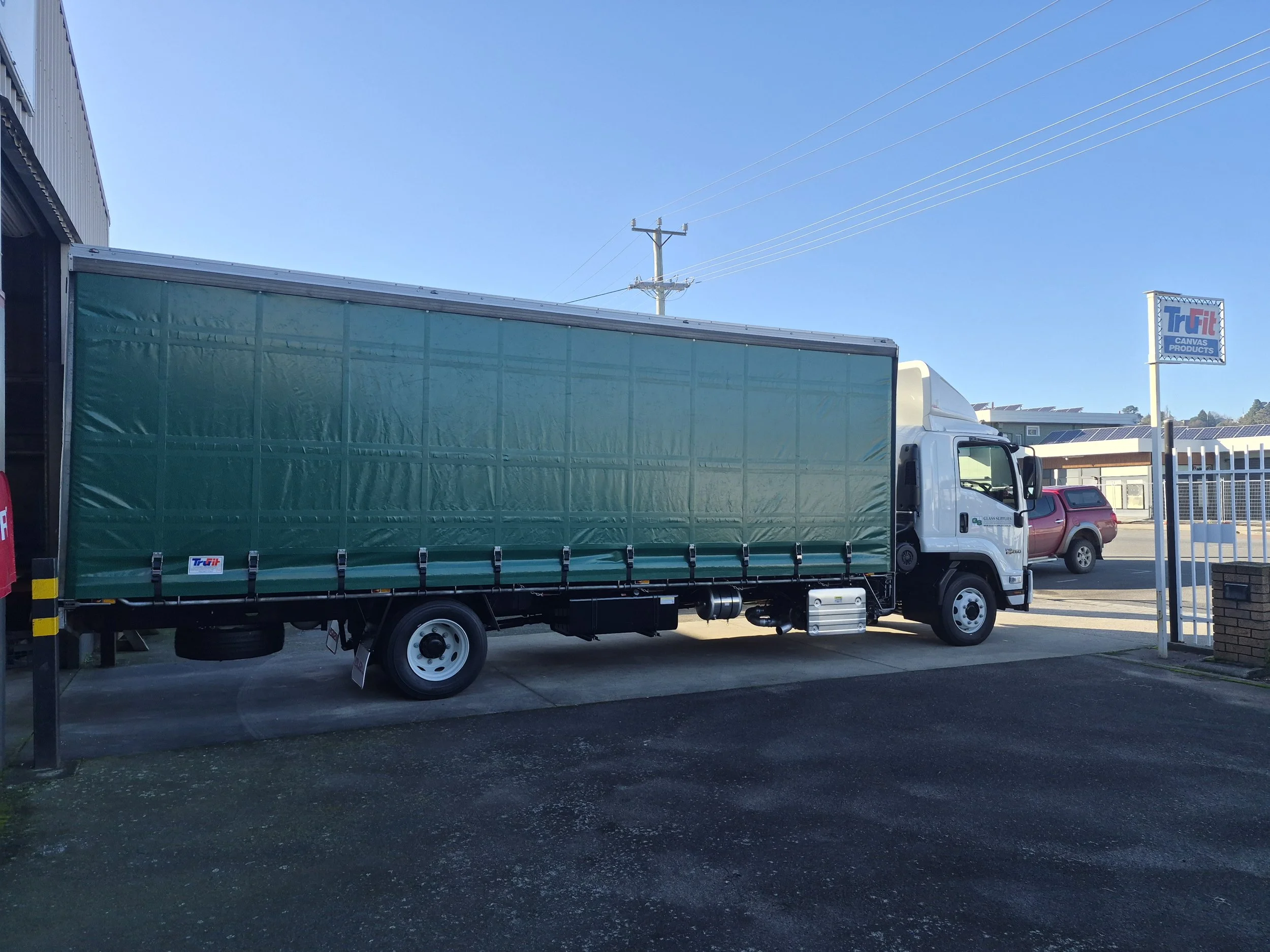 glass supplies taut liner l.jpg
