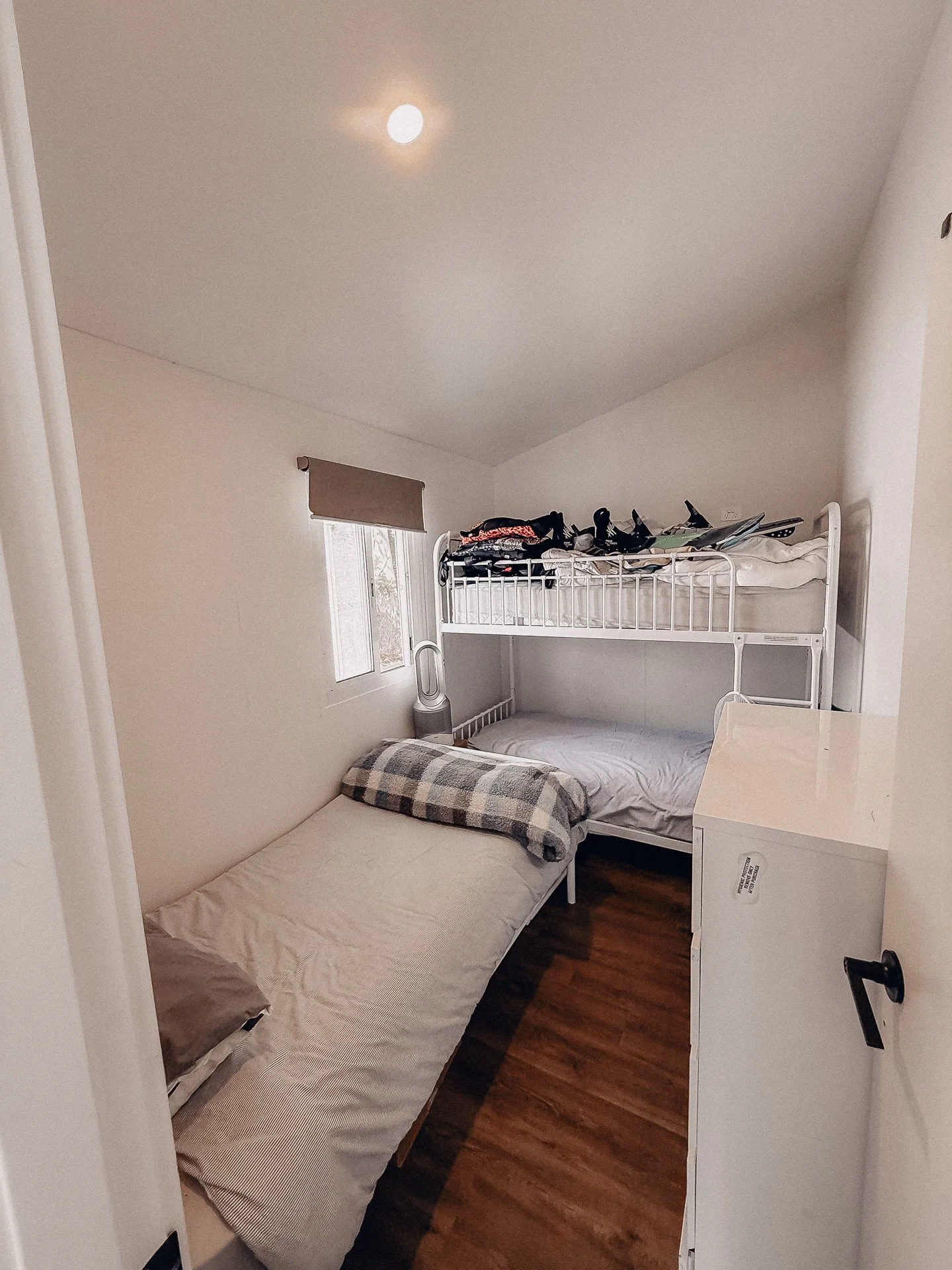 Cabin 15 - small size-12.jpg