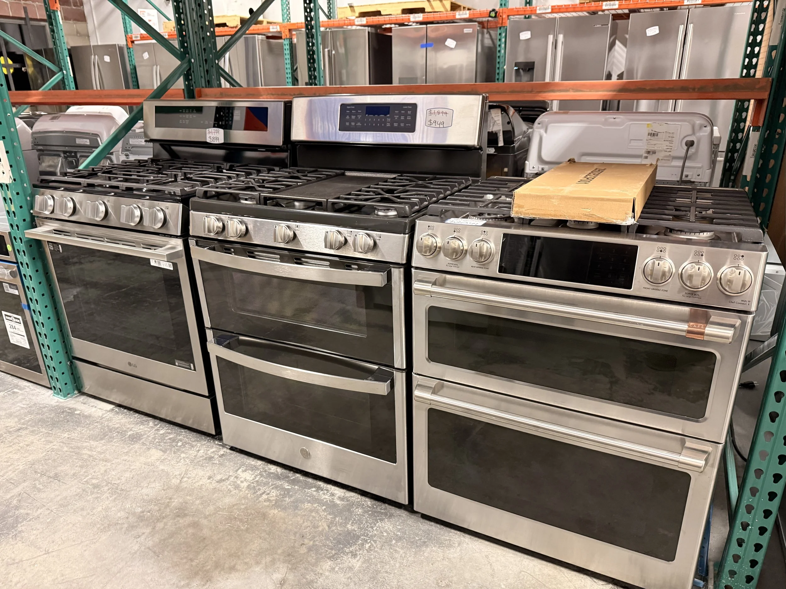 Gas Range Ovens and stovetops available in Fort Collins