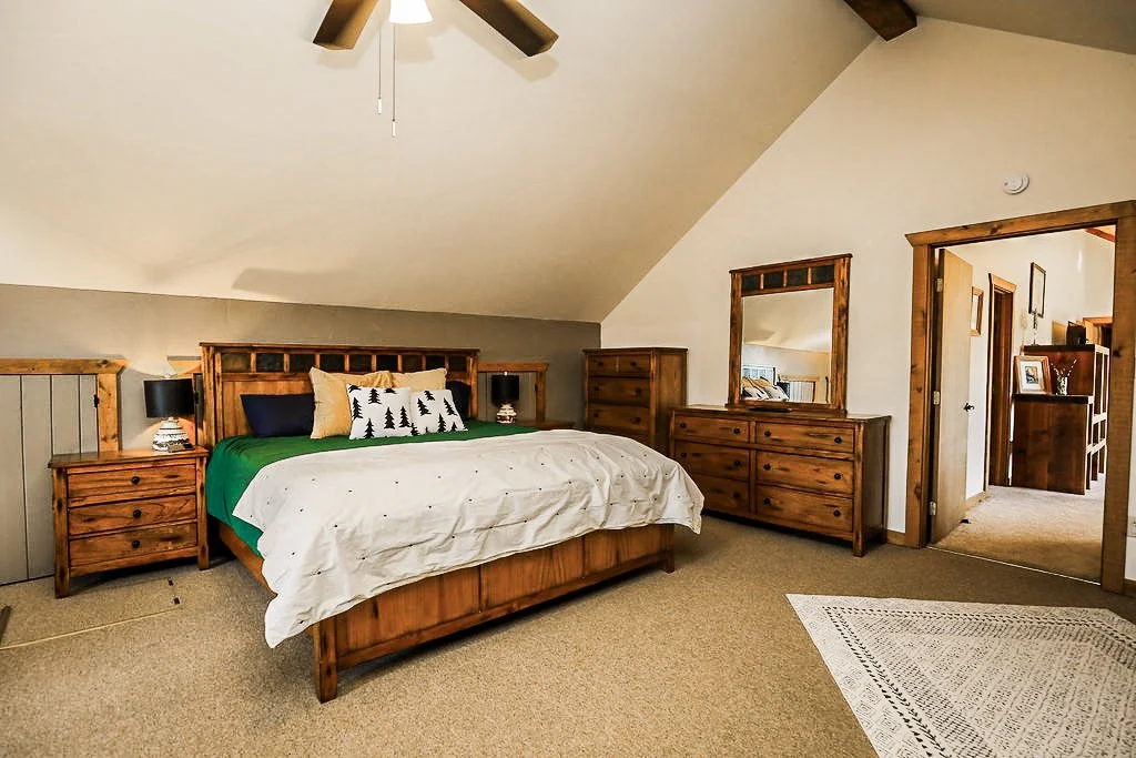 the-lodge-gunnison-co-king-bedroom-three-2.jpg