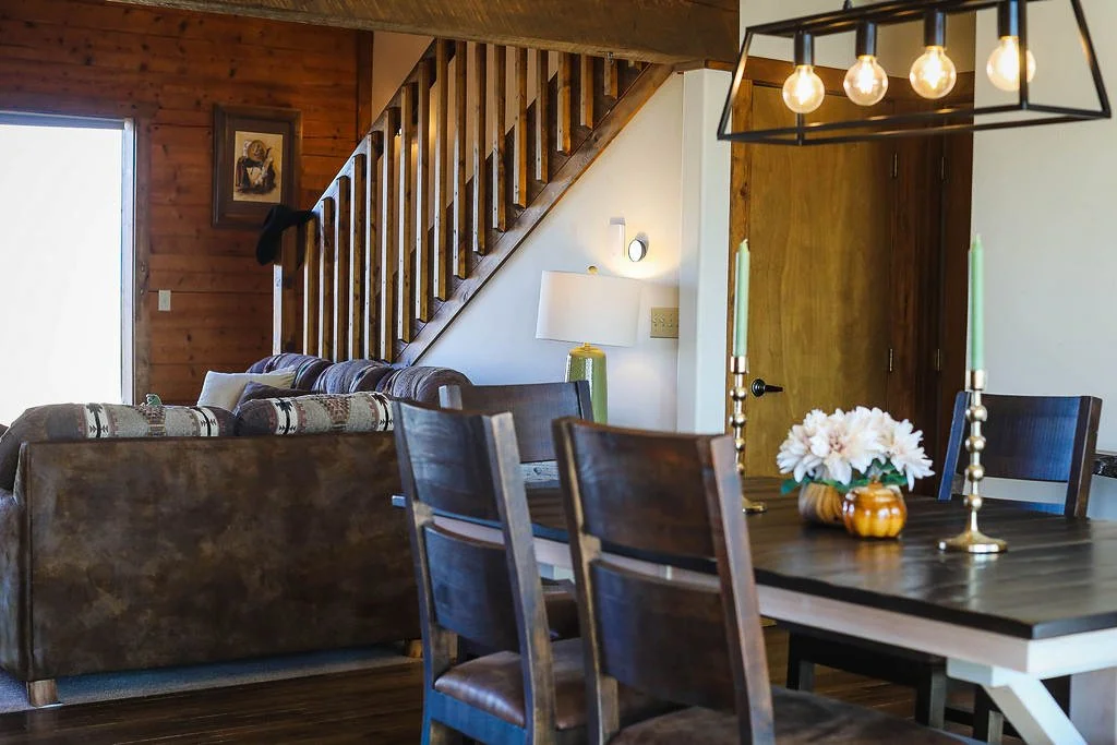 the-lodge-gunnison-co-dining-living.jpg