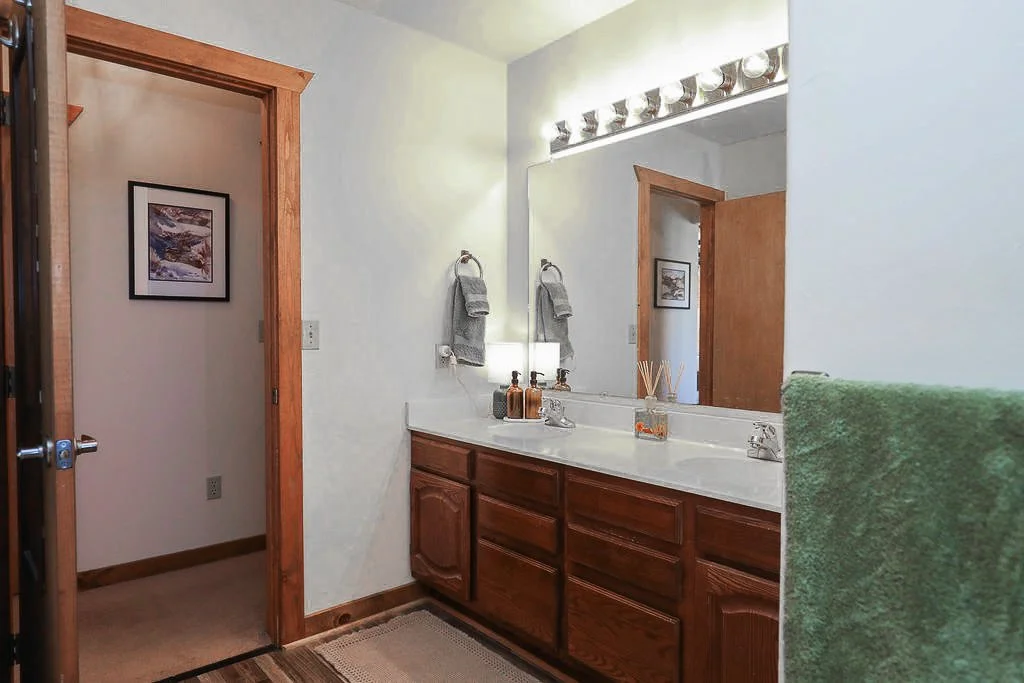 gunnison-co-primary-bathroom-2.jpg