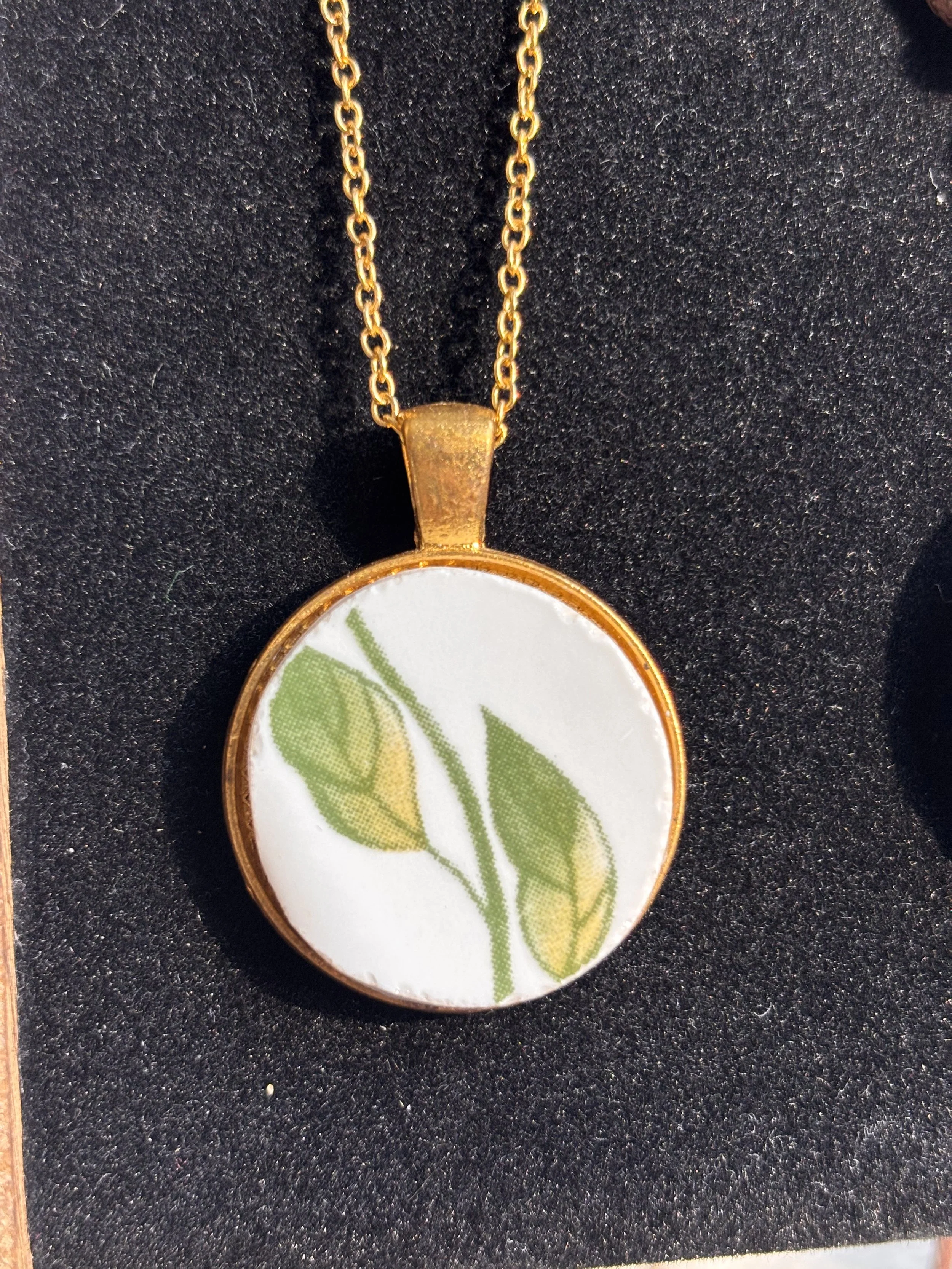 Porcelain Leaf Pendant Necklace