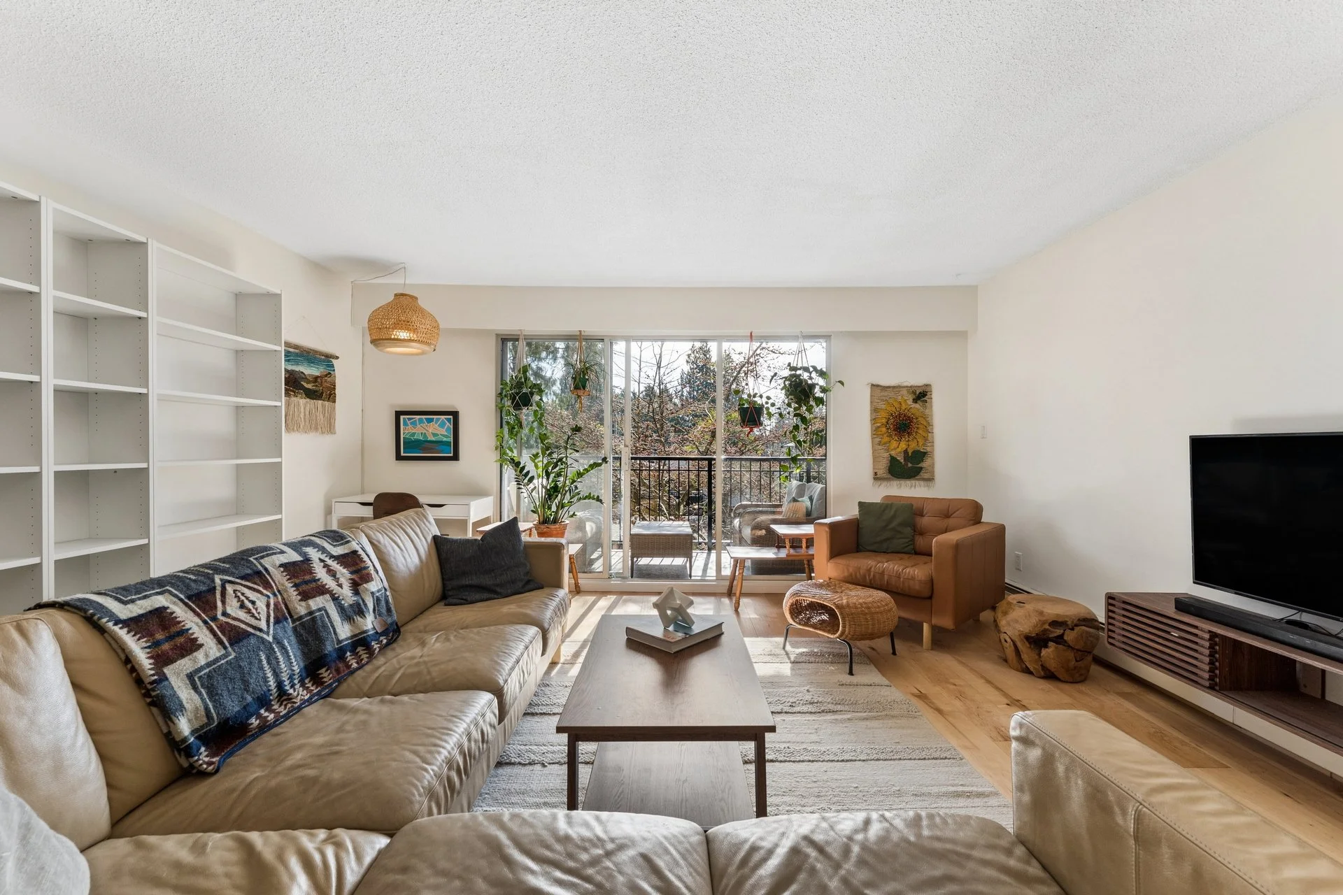 Just Listed  //  Spacious 1,100 sq/ft 2-Bed at ‘Brookwood North’